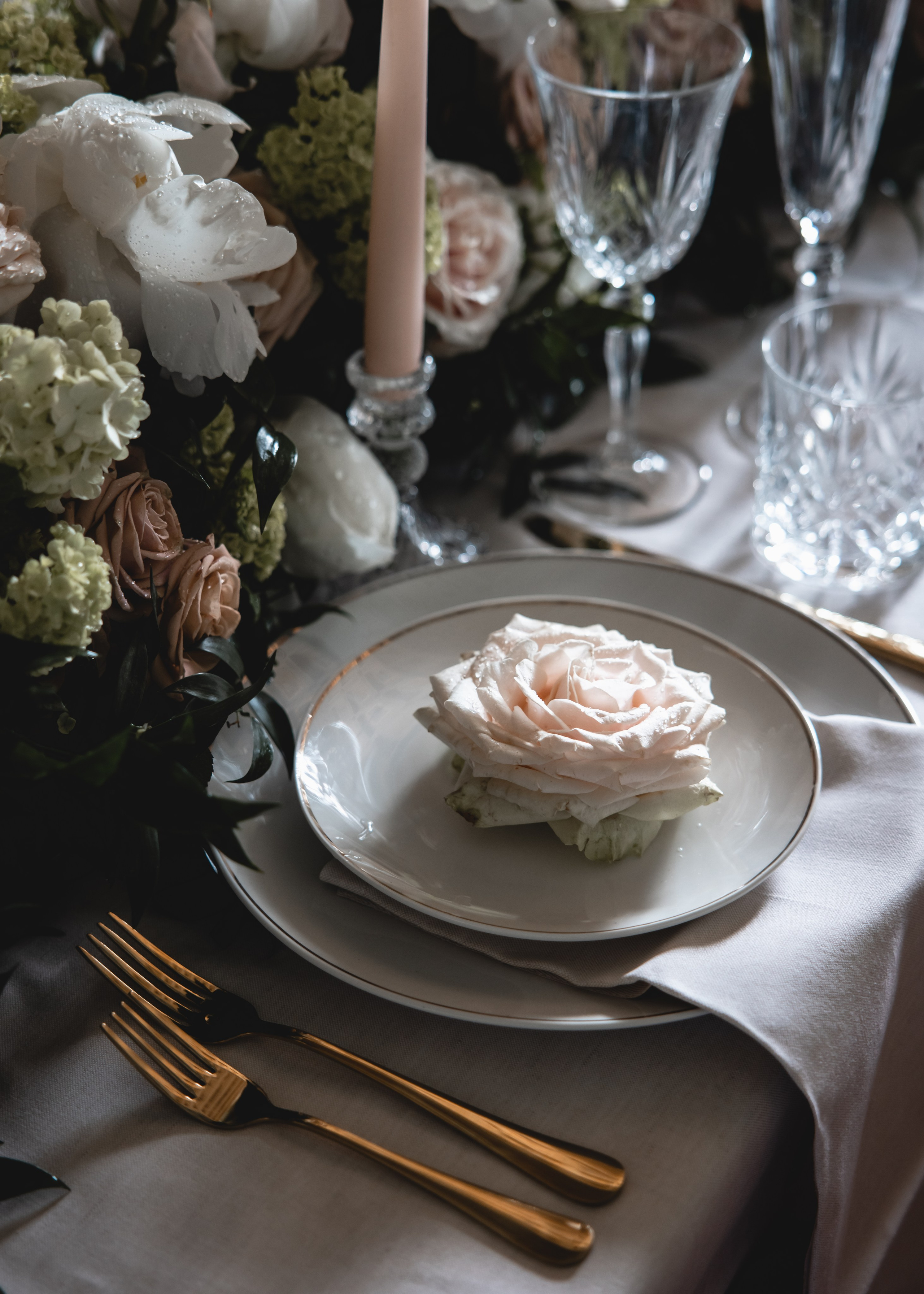 Tuscany Wedding Villa La Commenda Concordia. Professional wedding photographer in Copenhagen, Denmark — Julia Byron