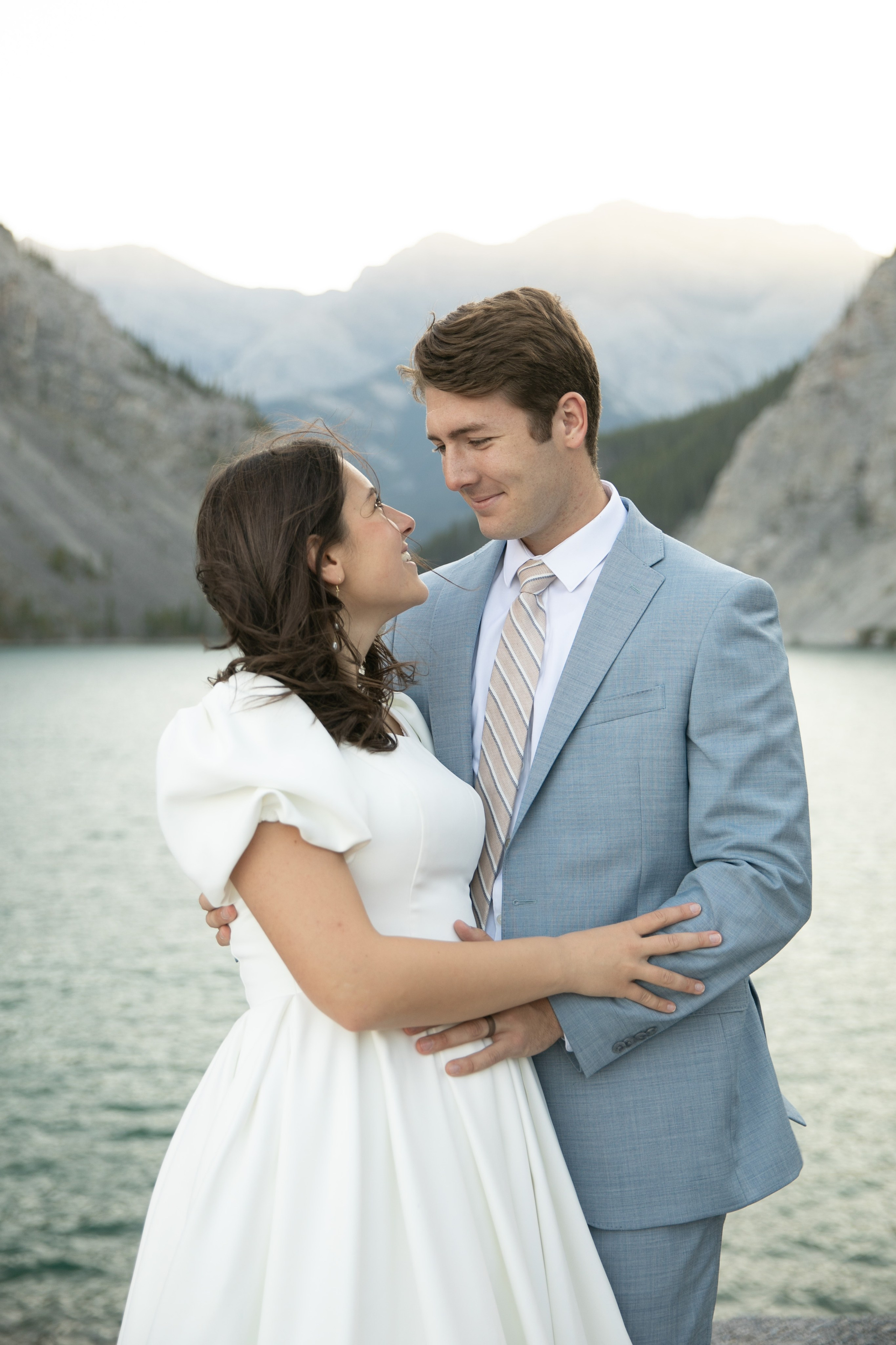 Charity and Josh Wedding — Canmore. Fotografía accesible en Calgary