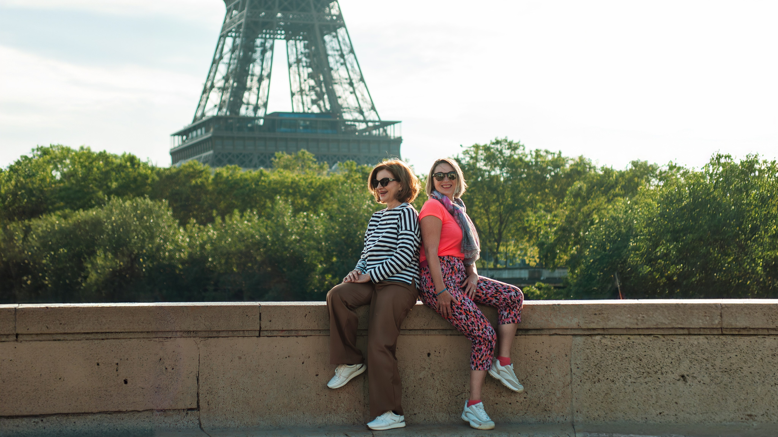 Фотосессия подруг на мосту Бир-Акейм. Фотограф в Париже Полина Осипова