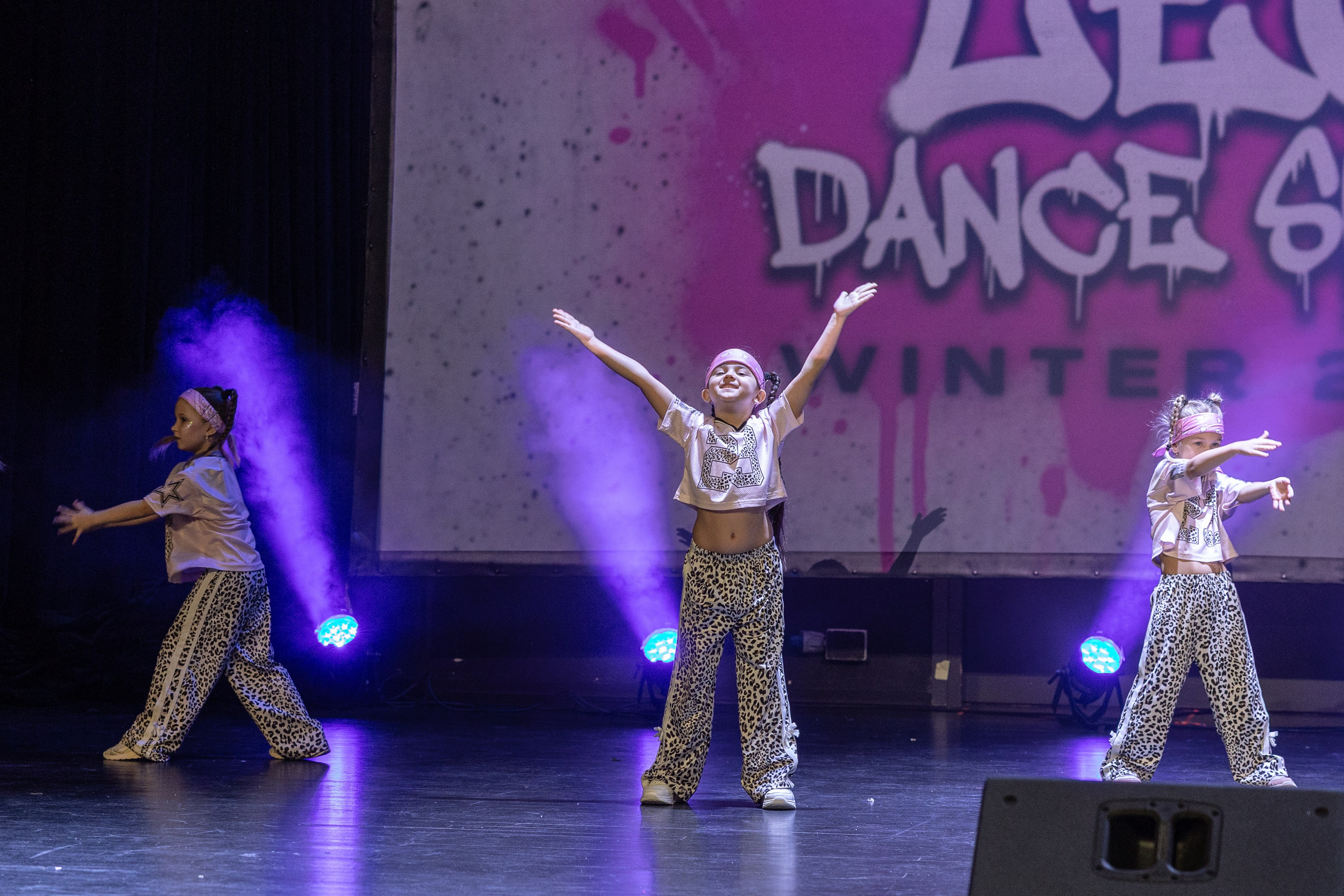 LEO DANCE SHOW WINTER 2025. Семейный и детский фотограф в Варшаве Мила Бобровская