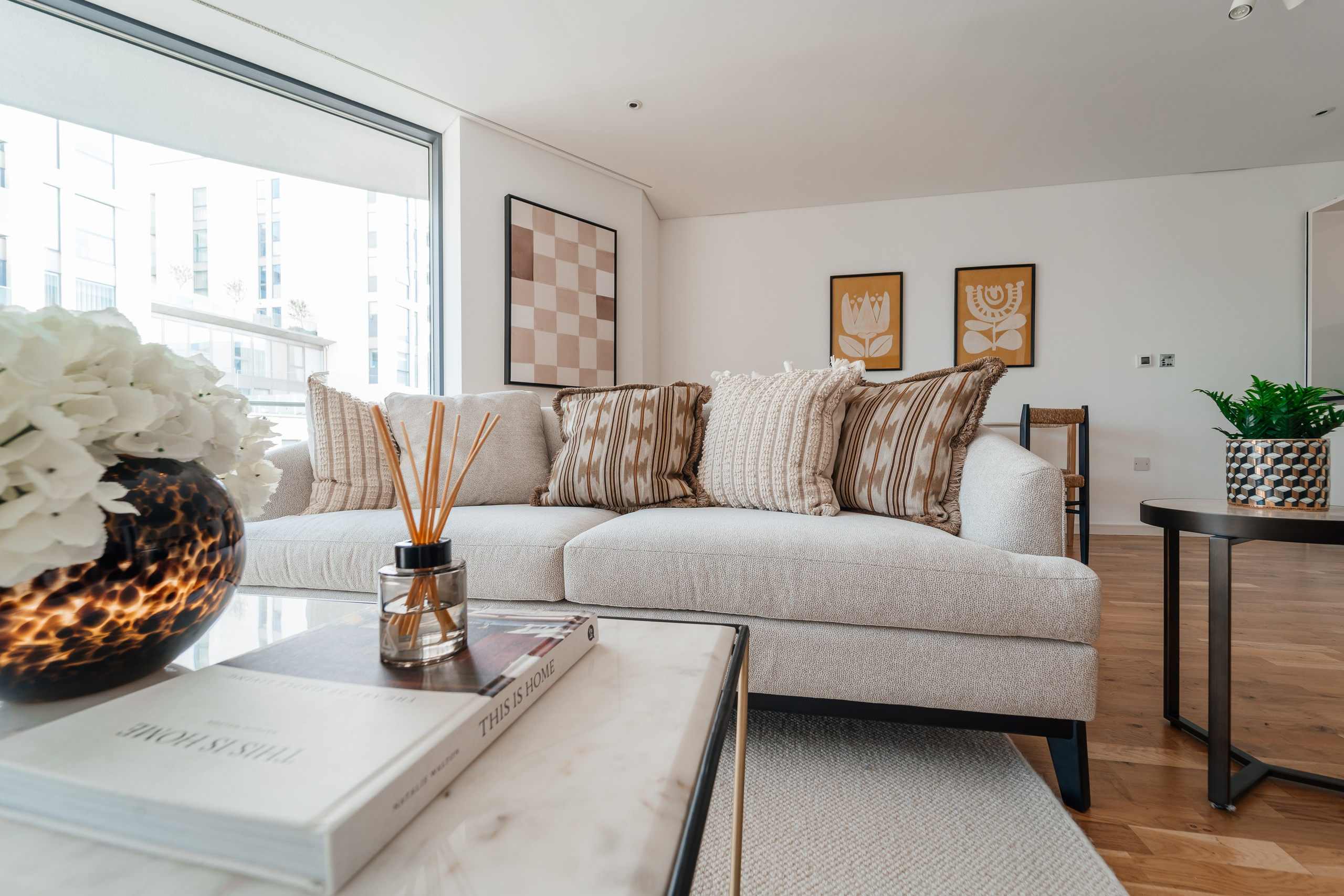 Photography of a 2 bedroom flat. Photographer in England Ekaterina Romanova