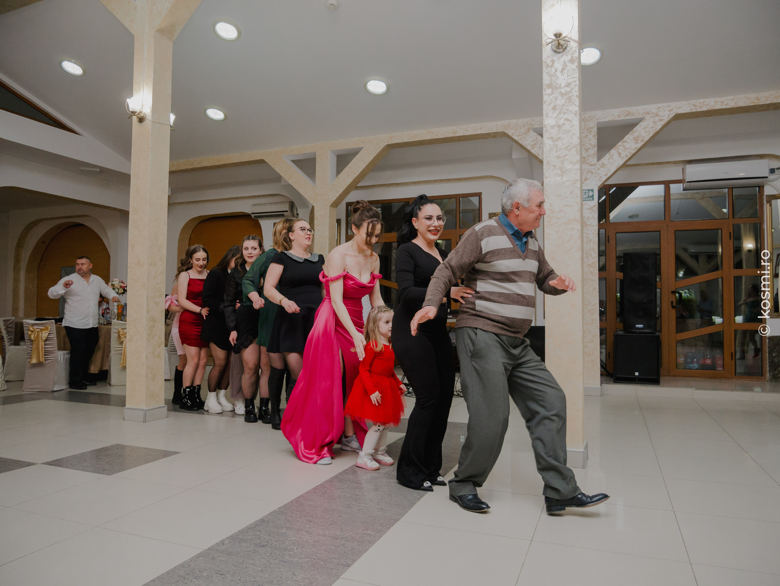 Majorat Andreea. Kosmi