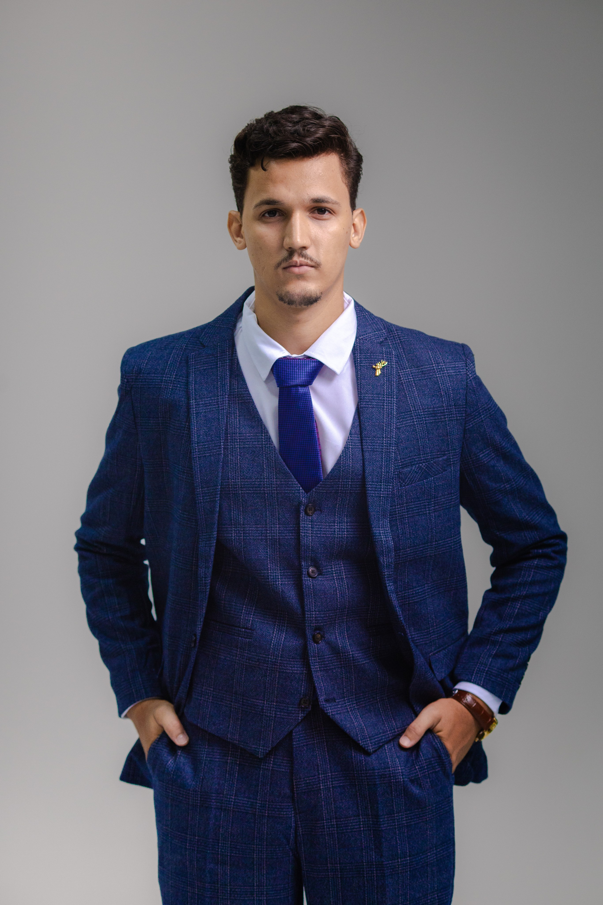 Thales. ÂMBAR FOTOGRAFIA