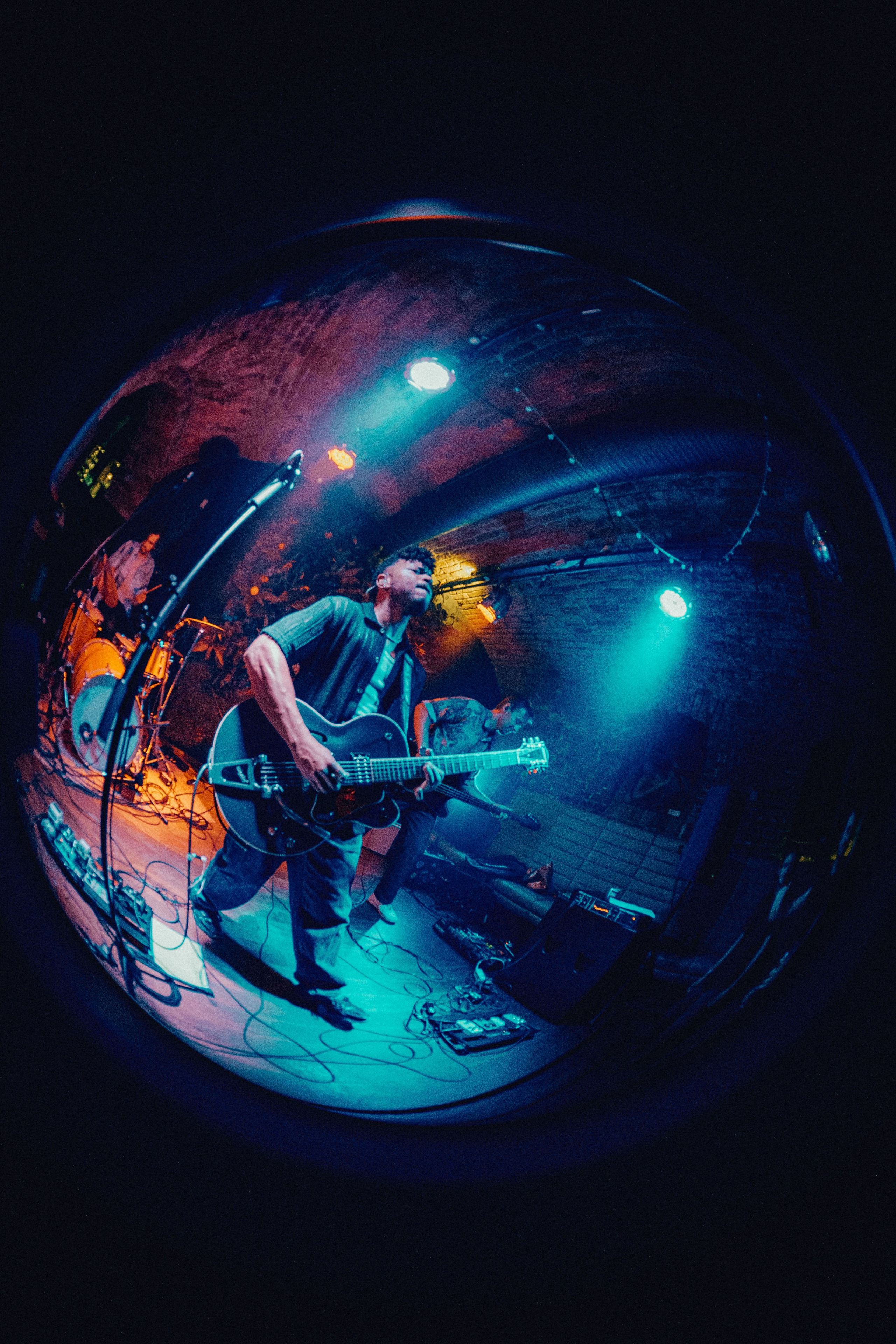 MoonShot. Concert and portrait photographer in Prague