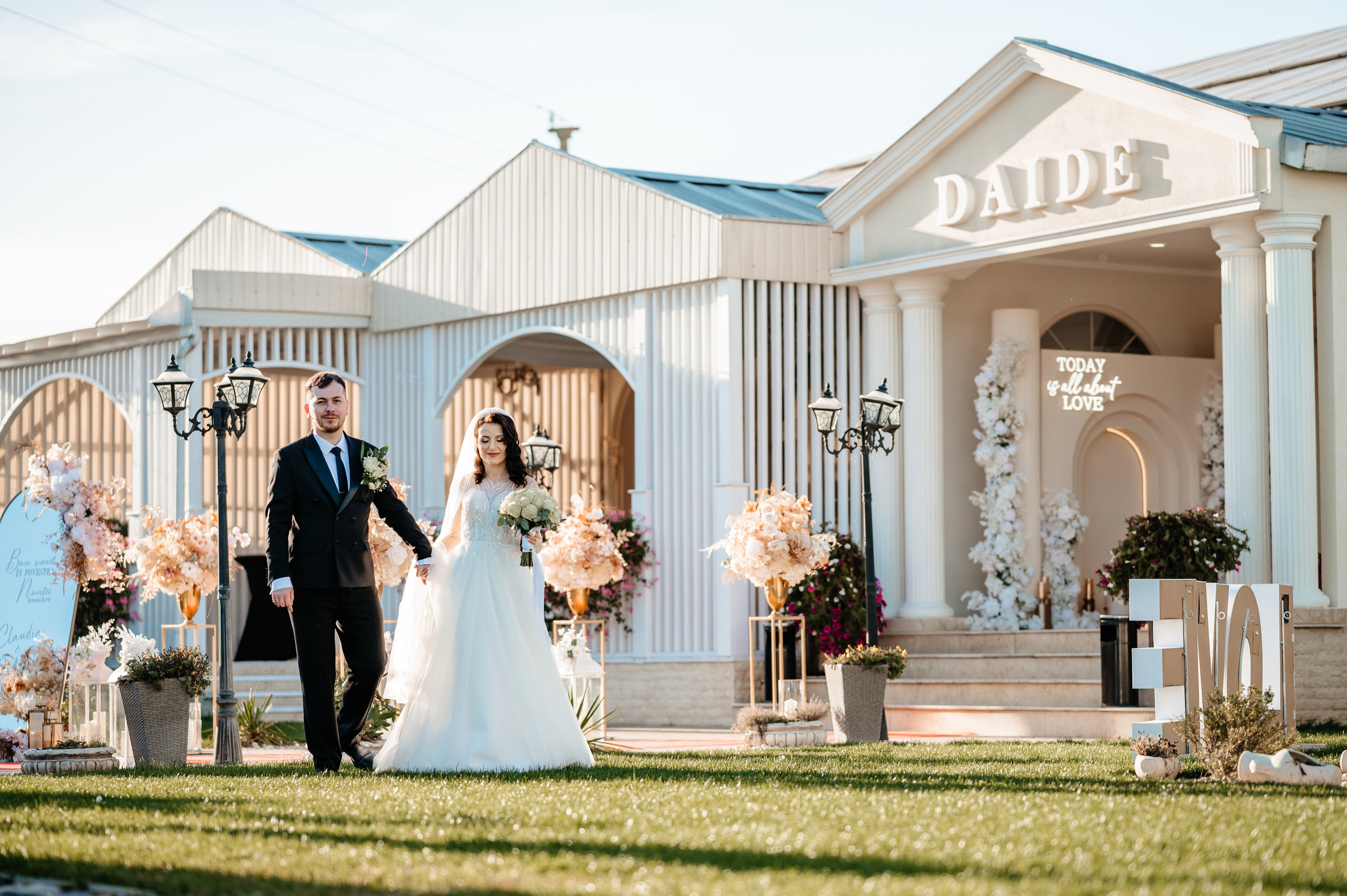 Claudia & Catalin. Mariusclaudiucojocaru.wfolio.pro