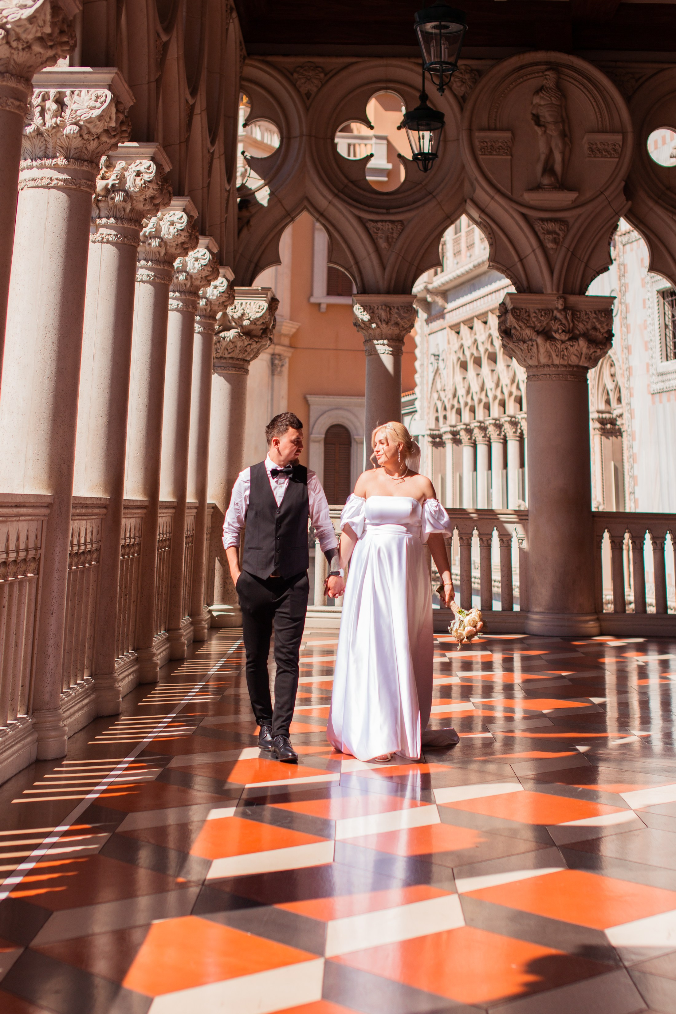 M&N. Wedding & elopement photographer Viktoriya Kravtsov. Las Vegas