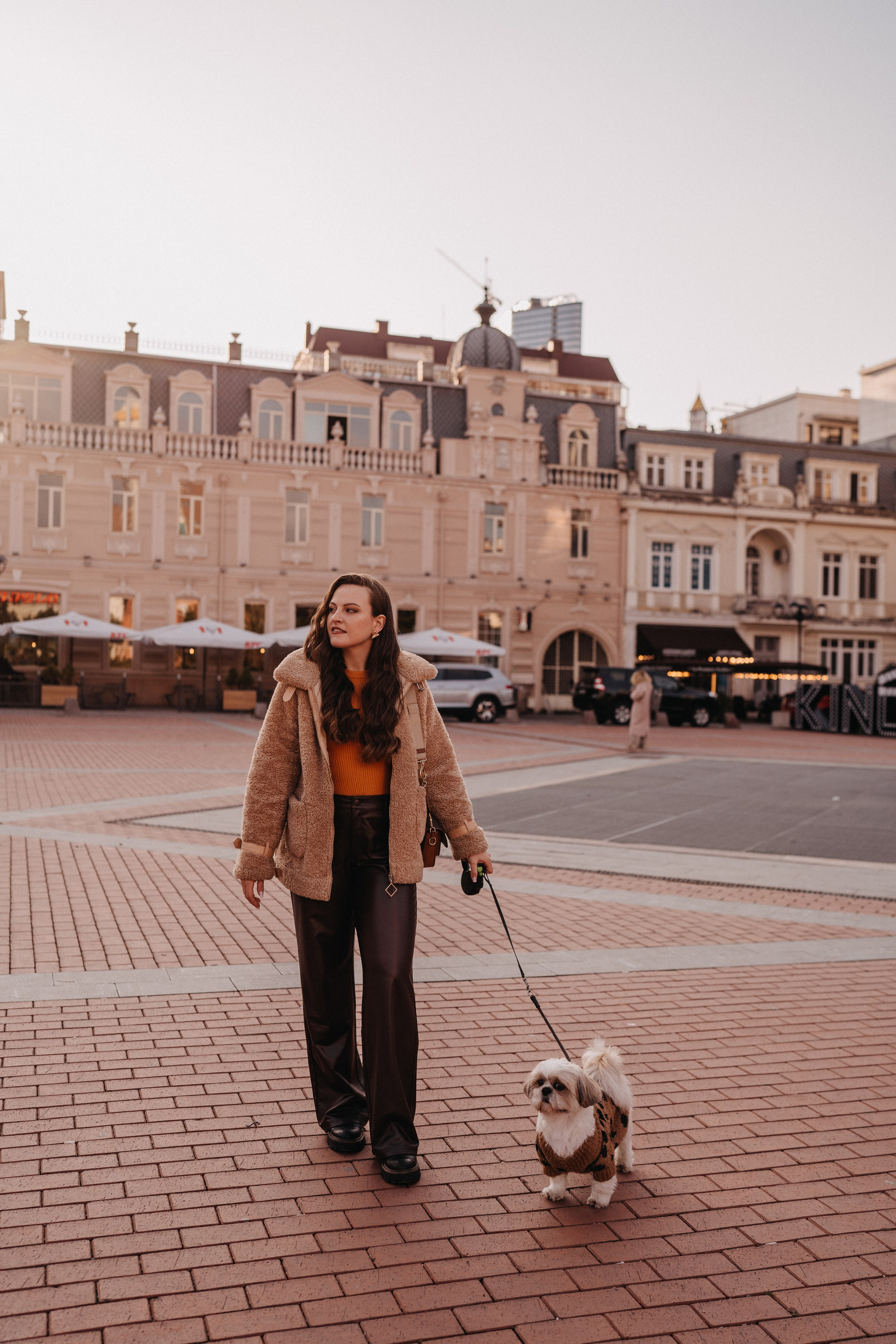 Валерия Азаренко — свадебный и&nbsp;портретный фотограф. Снимаю в&nbsp;Батуми и за его пределами. Я&nbsp;провожу индивидуальные съёмки, съёмки lovestory, съёмки свадебного дня.