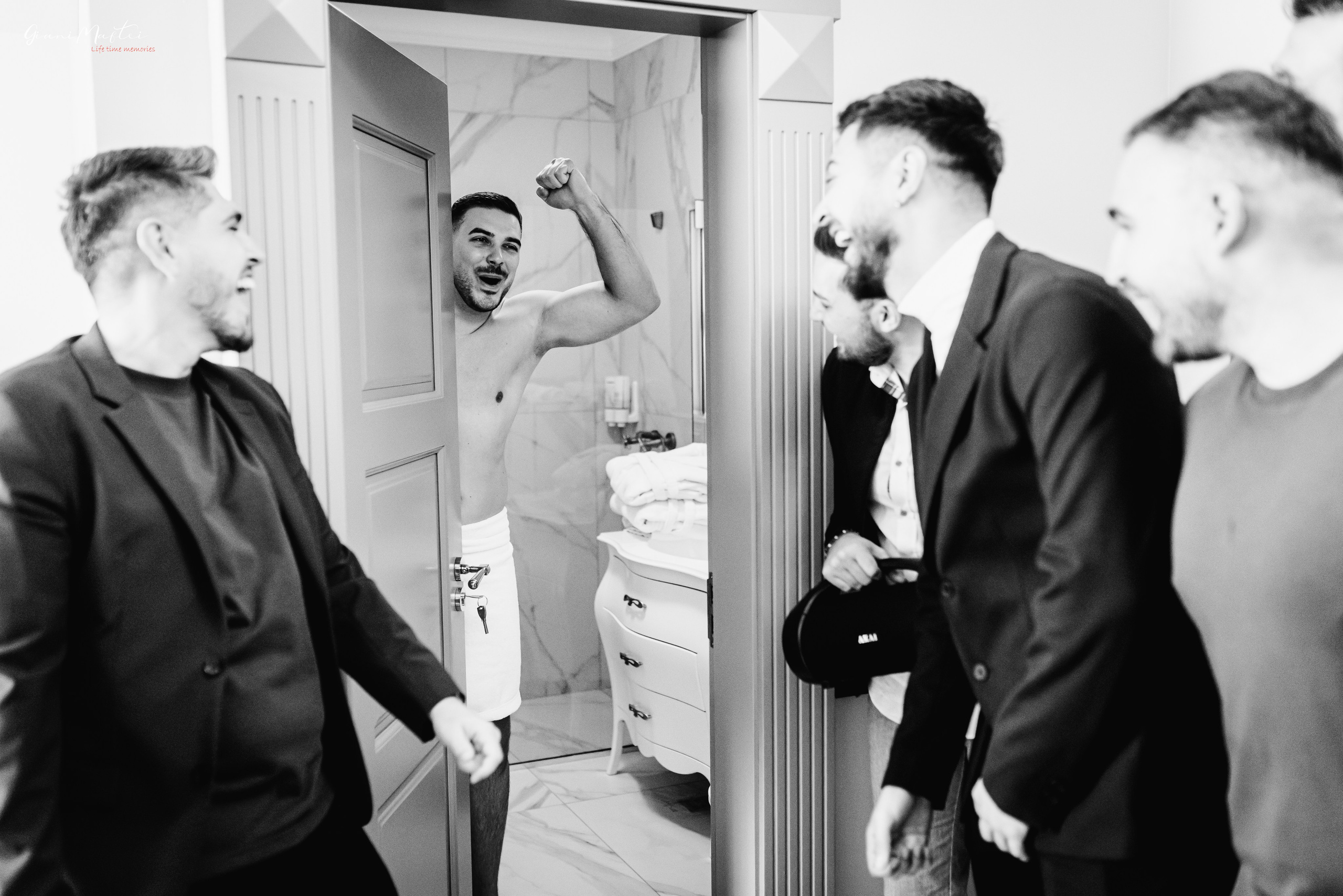 Iulia & Razvan. Giani Maftei