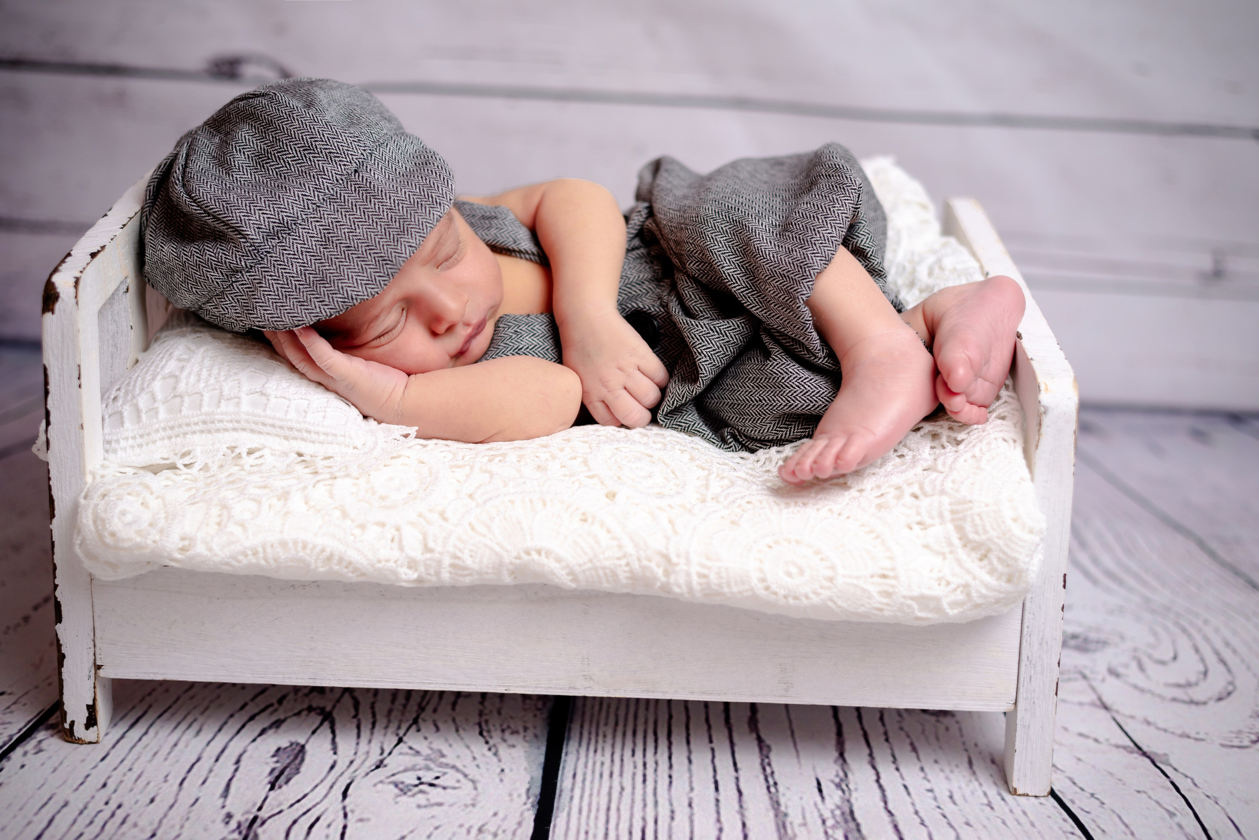 Newborn Photoshoot. Professional Photograher, Antwerpen/Belgium