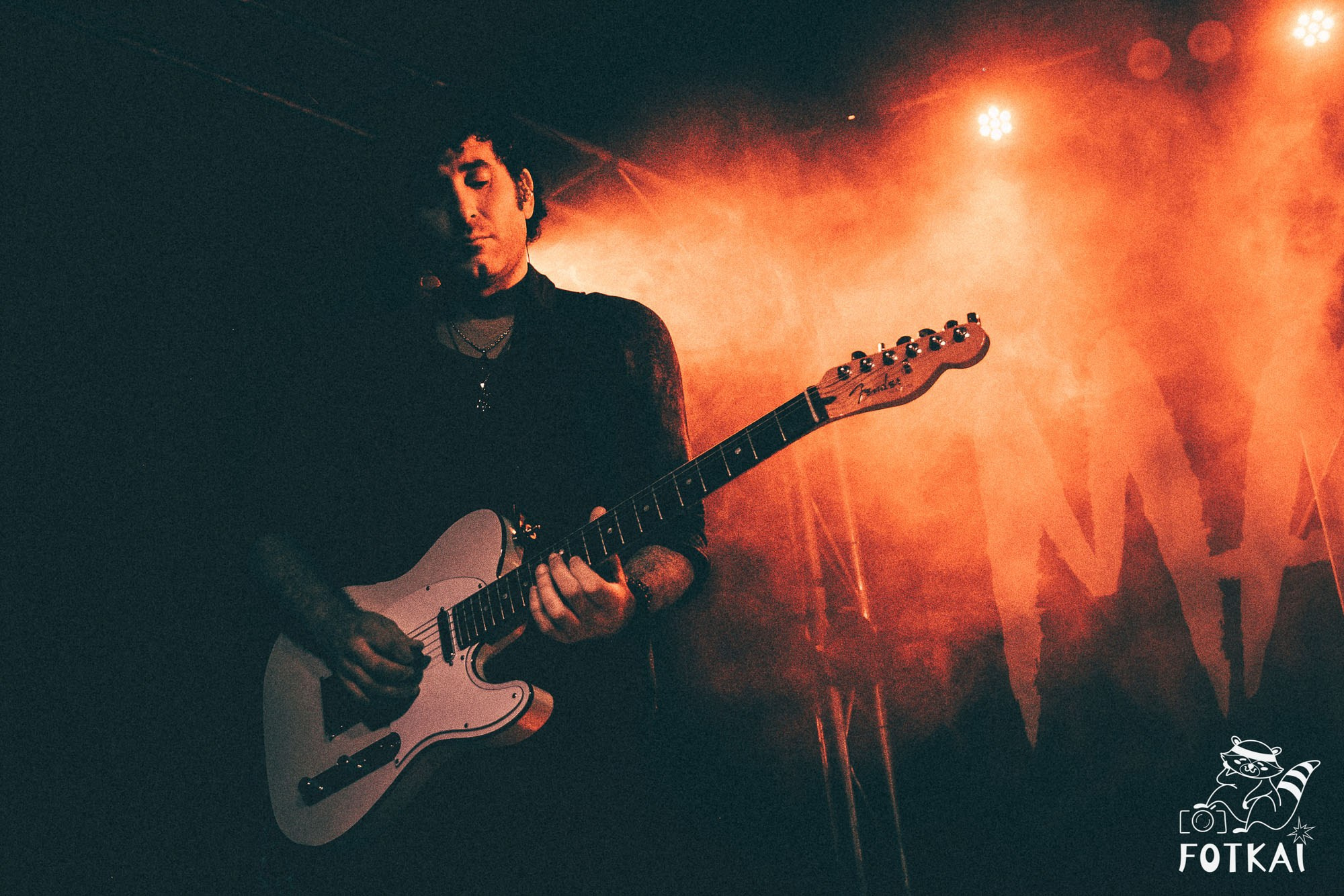 DENISDENIS — reportaje fotográfico del concierto en la Sala Marearock (Alicante) | FOTKAI