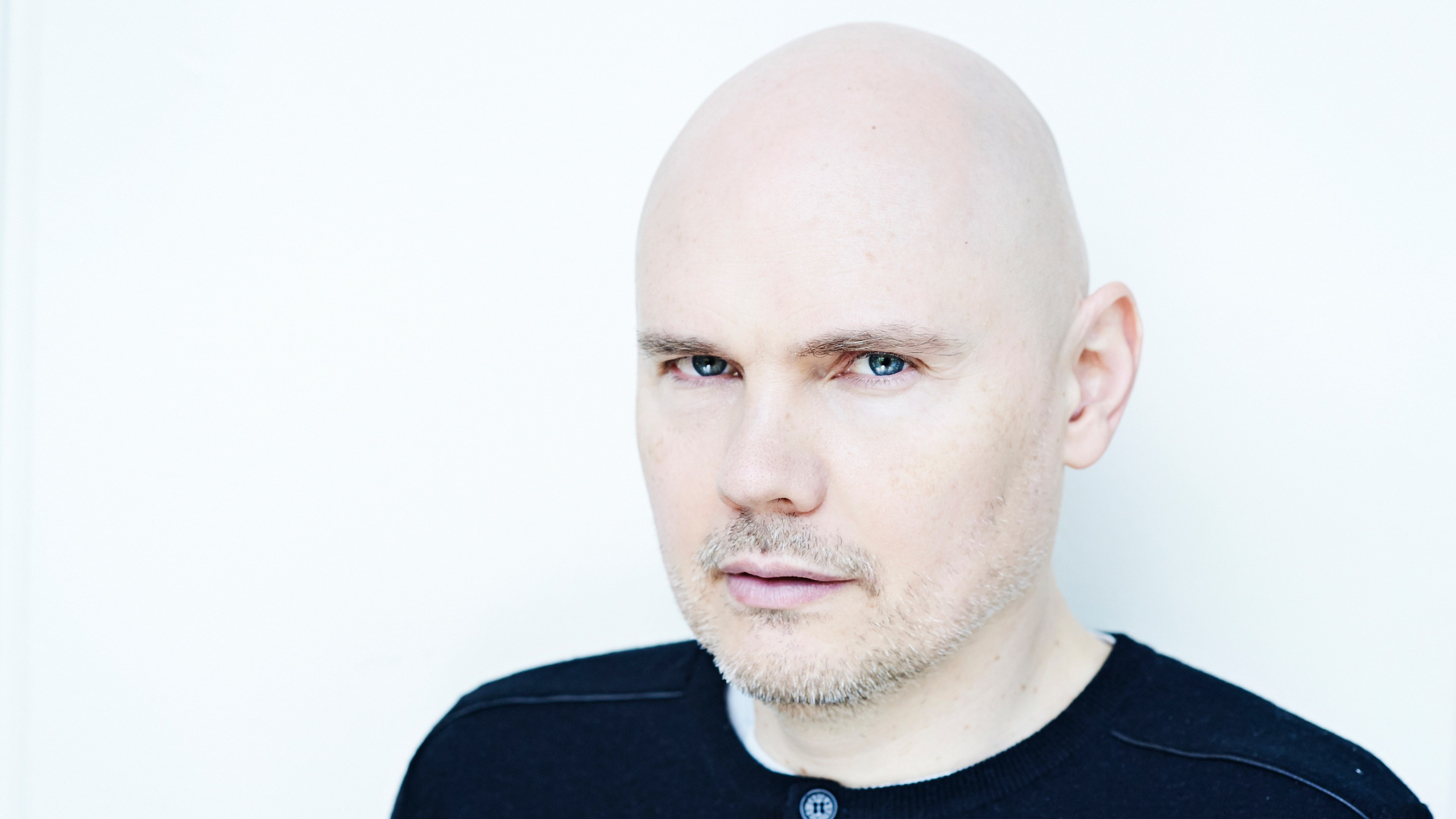 Billy Corgan amplía su actividad más allá de la música: el líder de The Smashing Pumpkins firma un acuerdo televisivo para NWA | FOTKAI