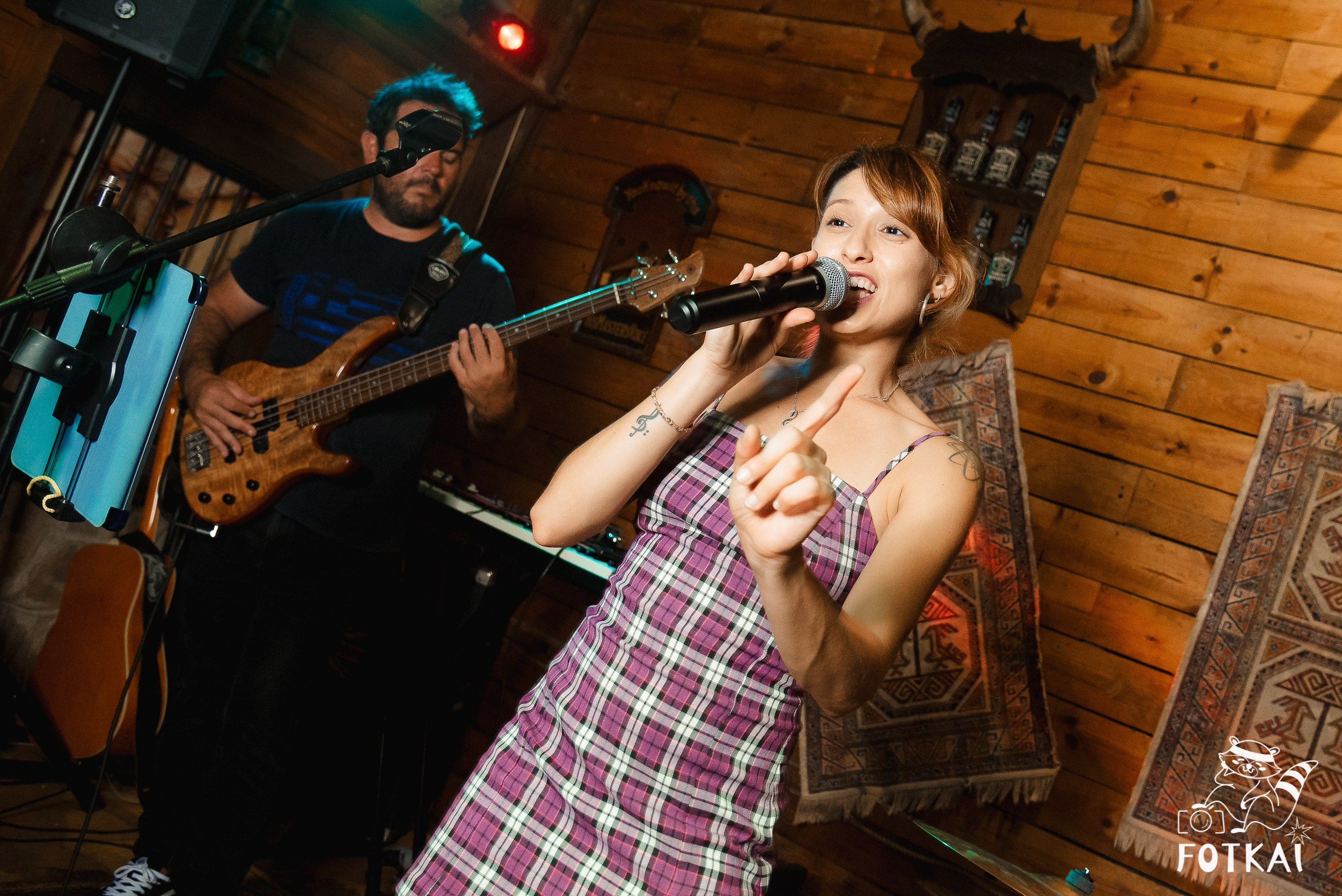 Reportaje fotográfico de FOTKAI | Get Back en El Paso Bar | Torrevieja, España, 12 de julio de 2025