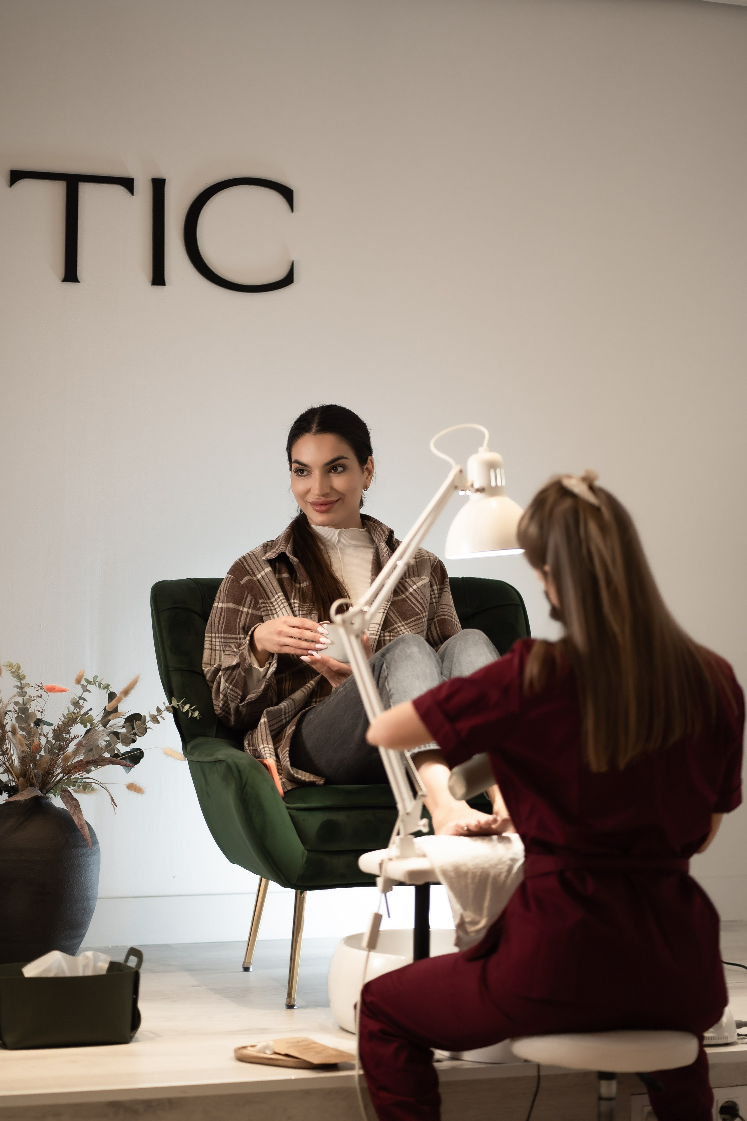 Comercial. Holigood foto y video reportaje de bodas en San Sebastián y Europa