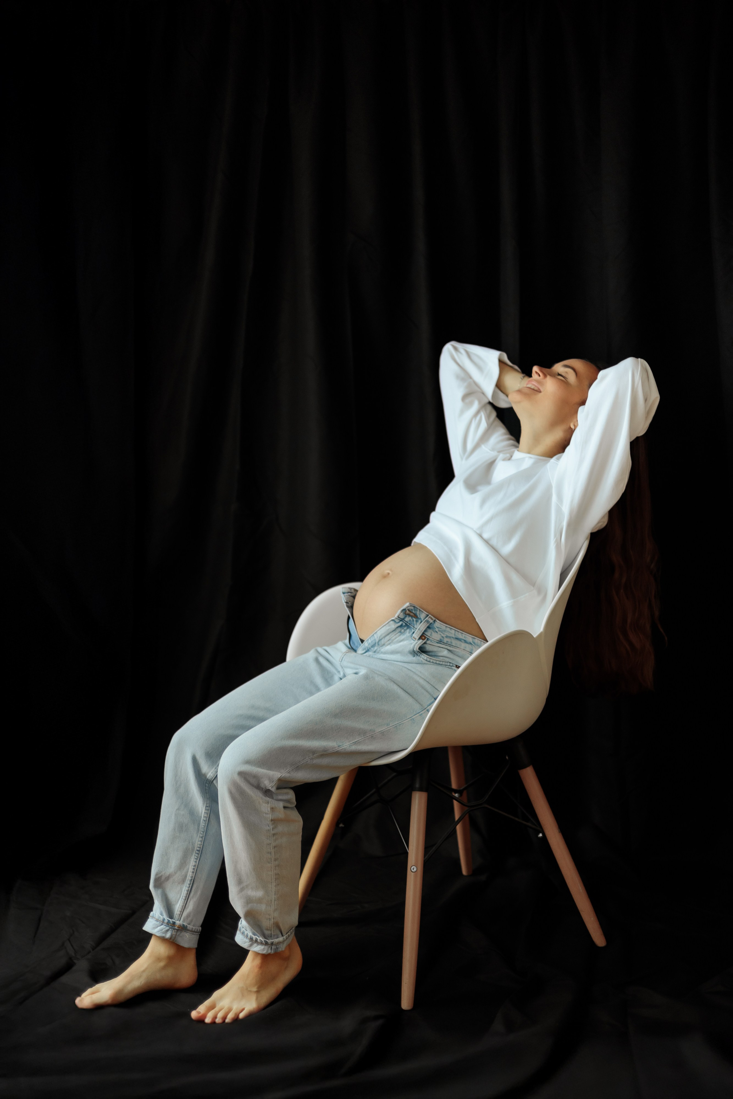 Pregnancy shooting at home. Elena Gorobets. Photographer in Zagreb