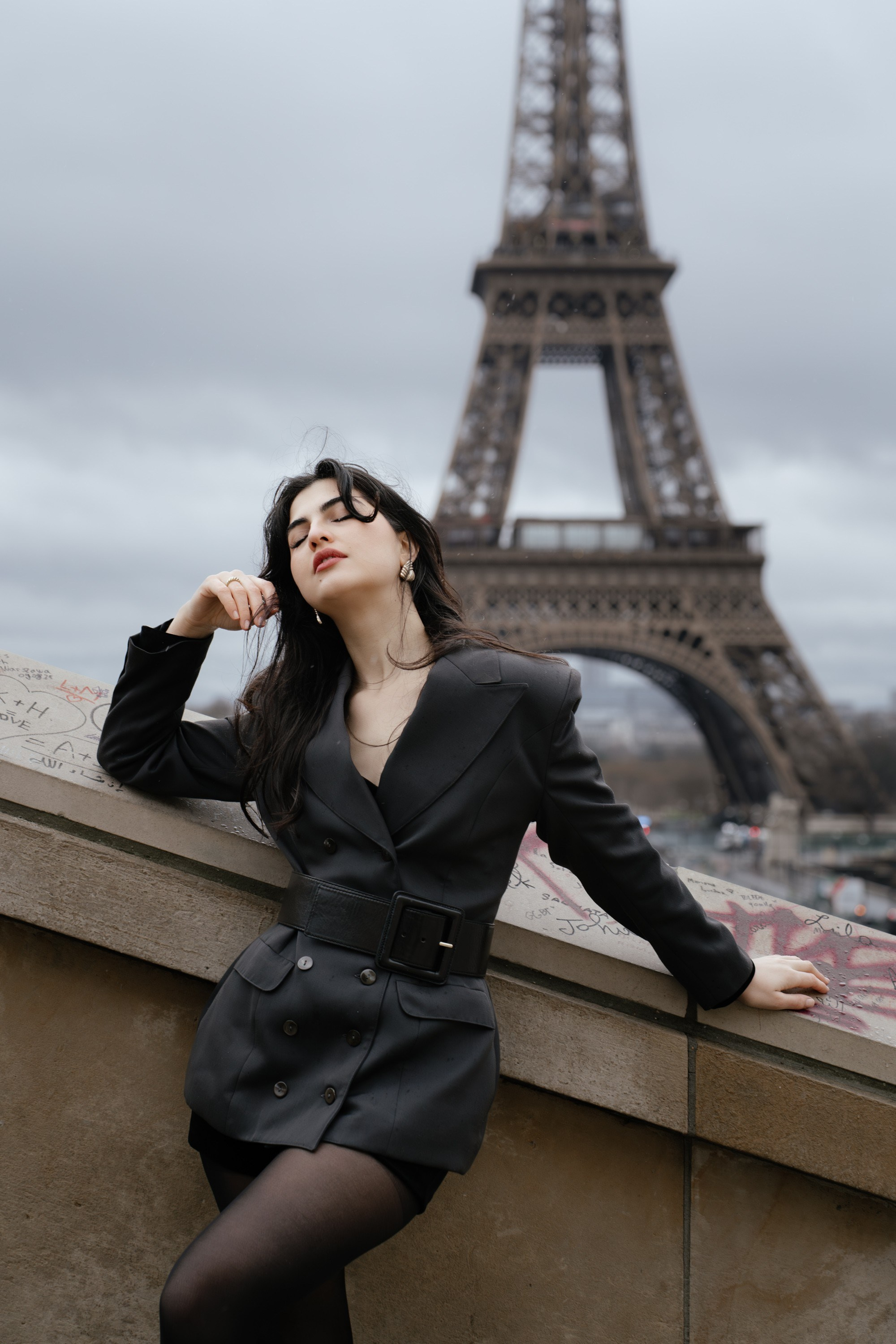 Solo Portrait Session: Trocadero. Paris Photographer & Videographer