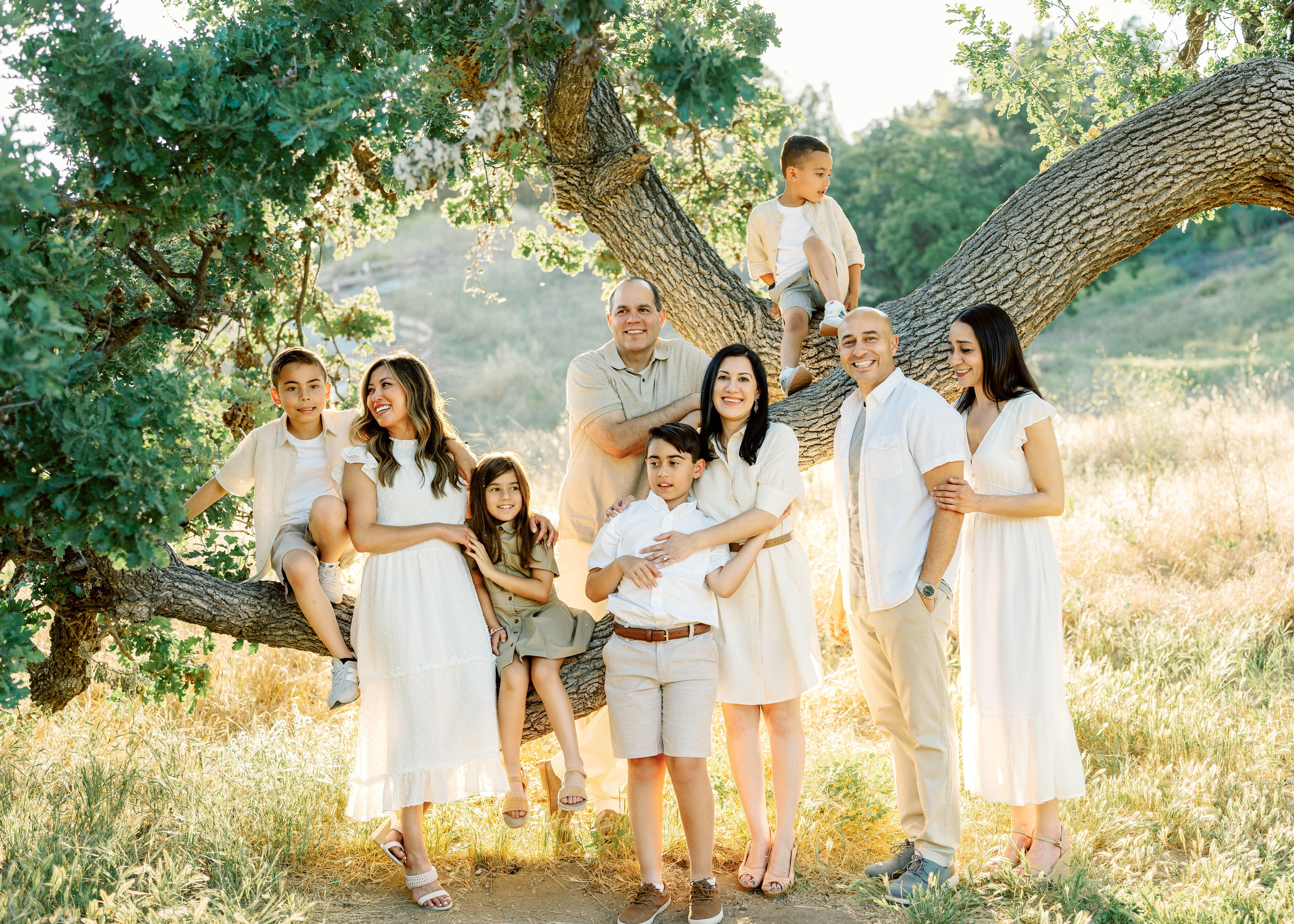California, Los Angeles, Santa Clarita Family Photoshoot. Wedding Photography & Videography Team in California, Los Angeles, San Francisco, San Diego and Travel