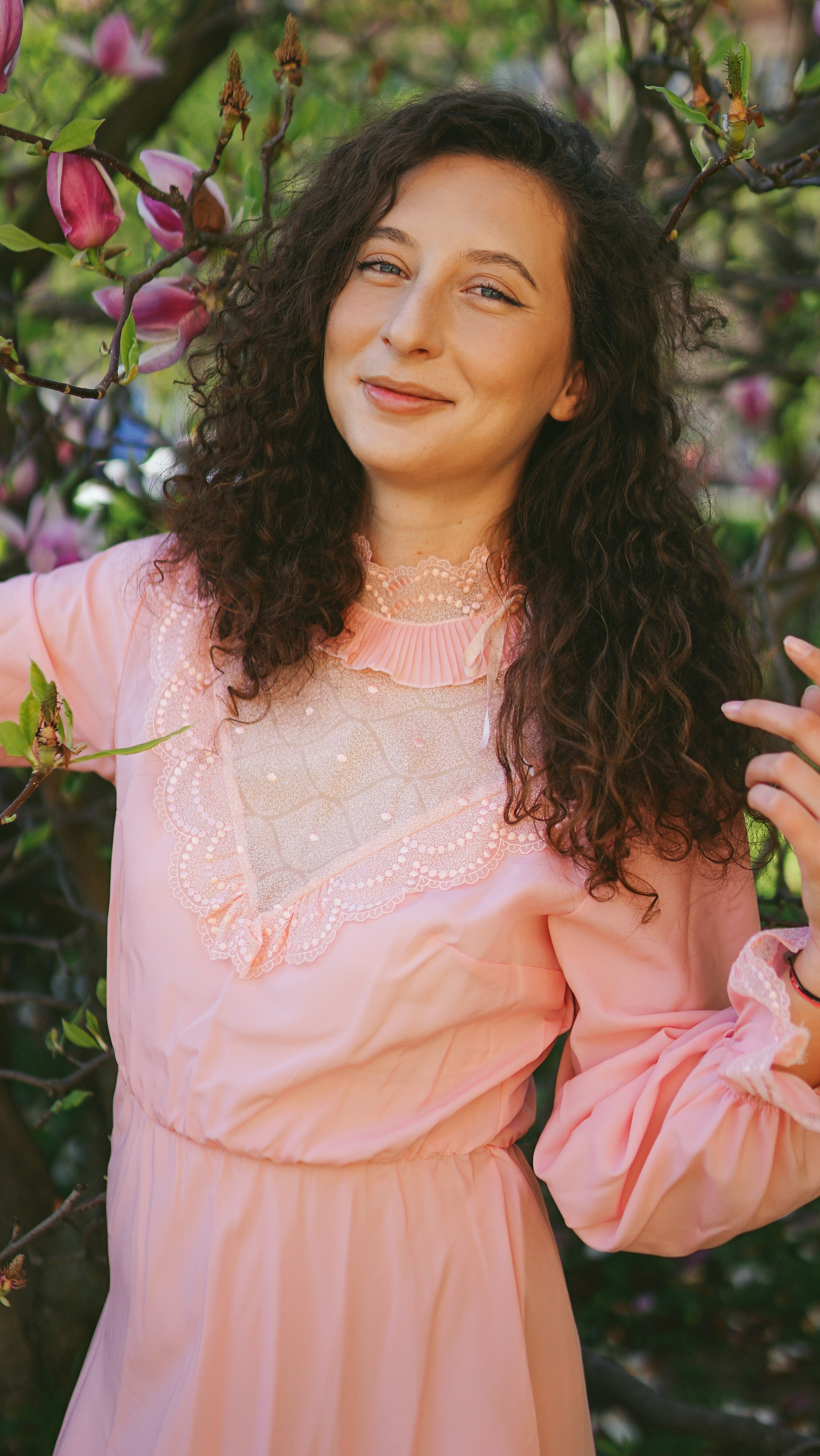 Fotografie de Portret Brașov | Artist Mădălina Beda. Madalina Beda- Artist vizual, fotograf, doula la nastere, consultant babywearing Brasov si in toata tara