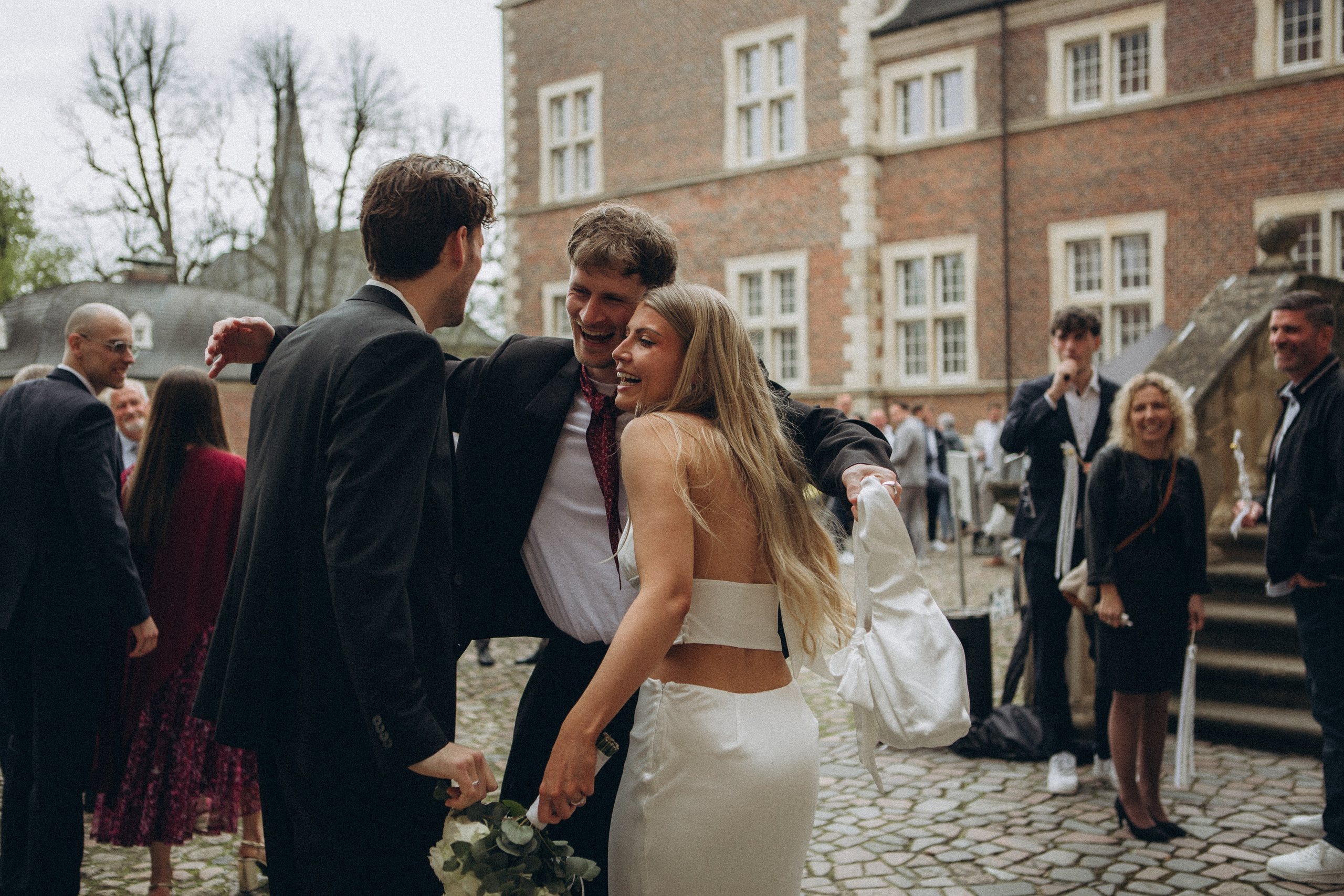 VICTORIA & FABIAN. Paar und Hochzeitsfotogfrafin aus NRW