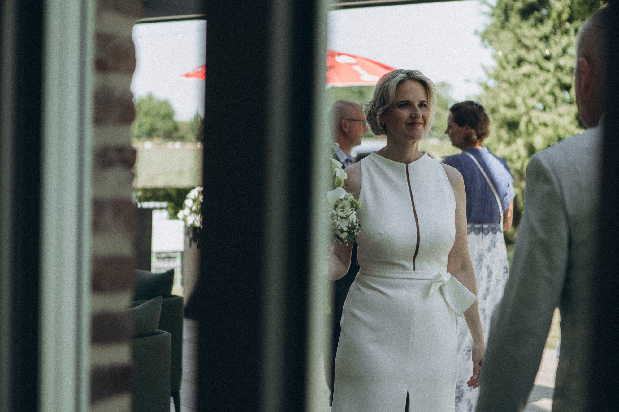 YVONNE & THOMAS. Paar und Hochzeitsfotogfrafin aus NRW