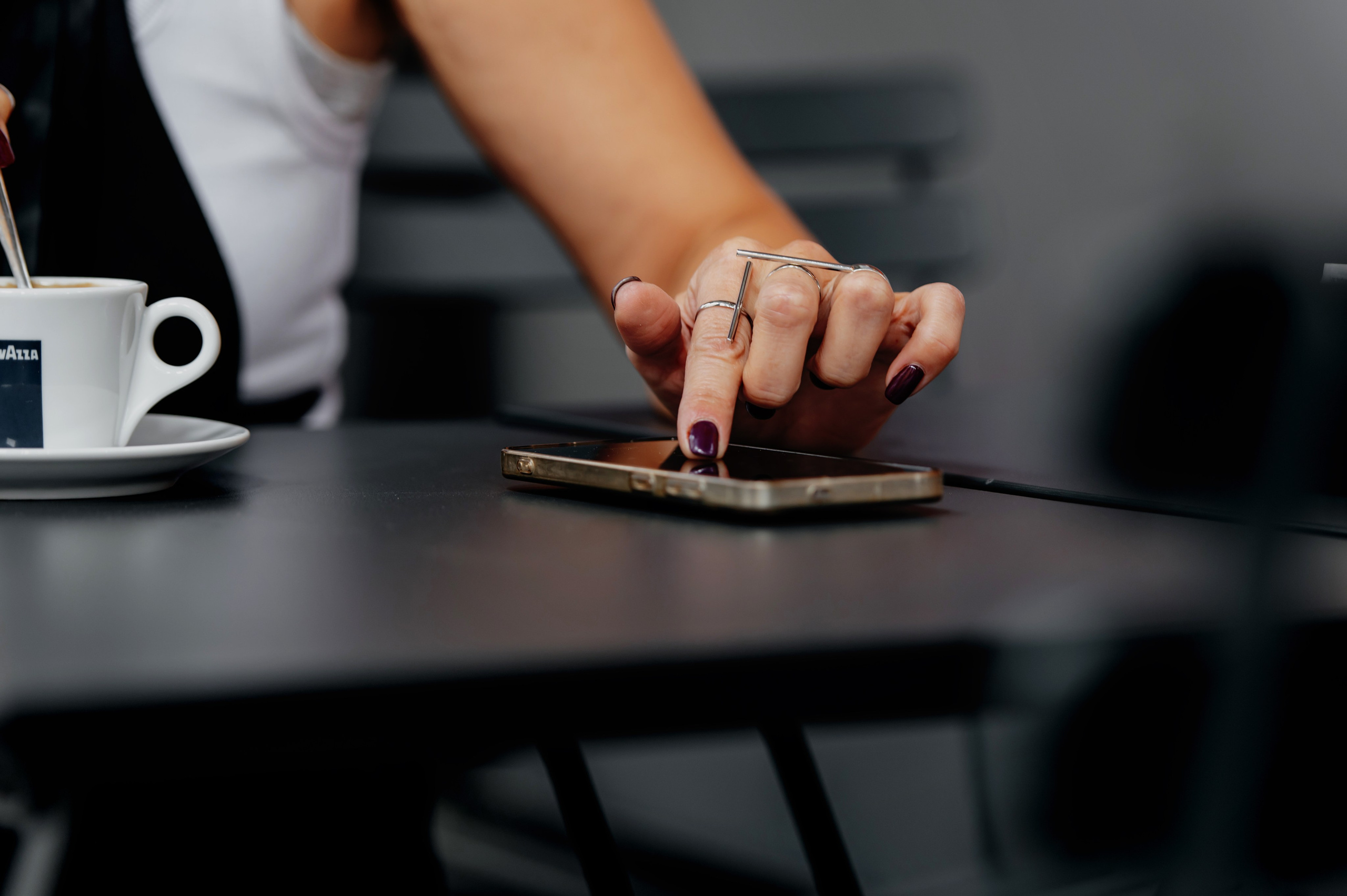 Milan, Autumn 🍂, Julia. Wedding photographer from Moldova Alexey Chipchiu