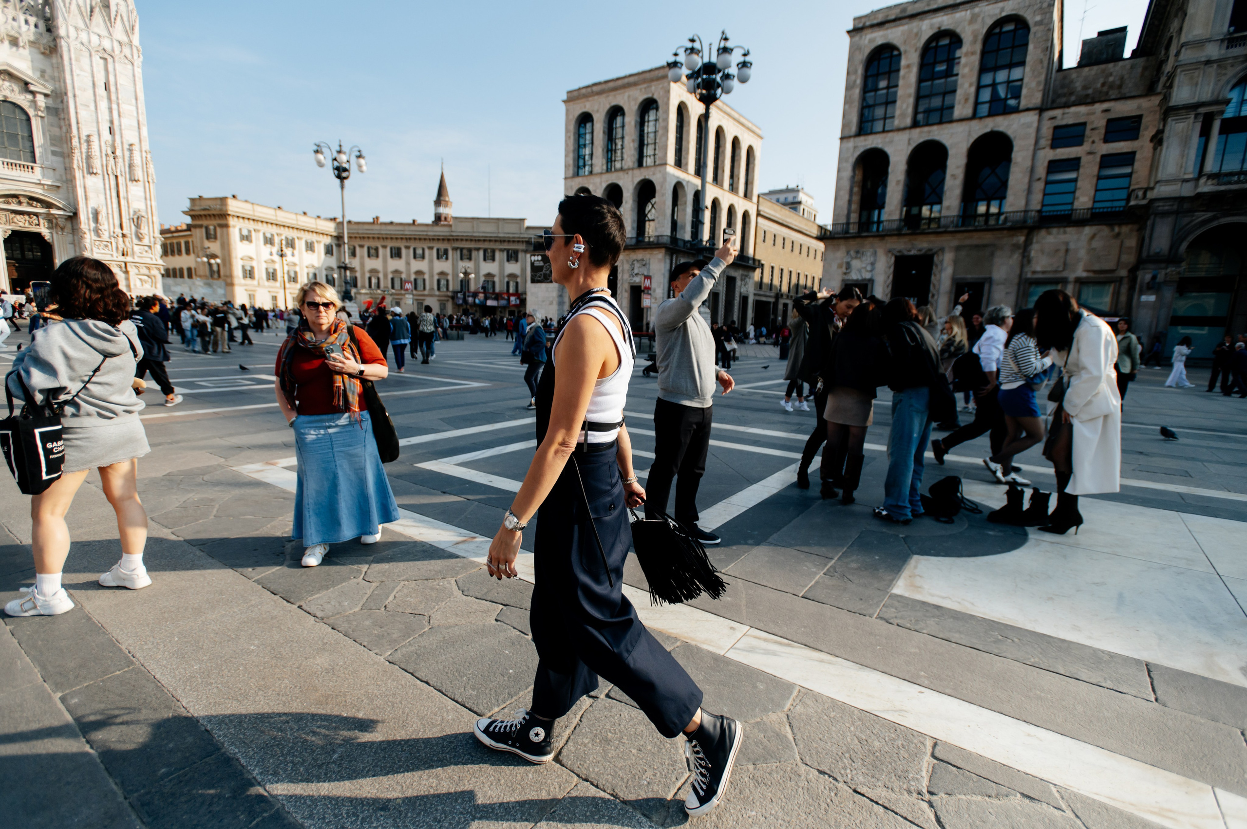 Milan, Autumn 🍂, Julia. Wedding photographer from Moldova Alexey Chipchiu