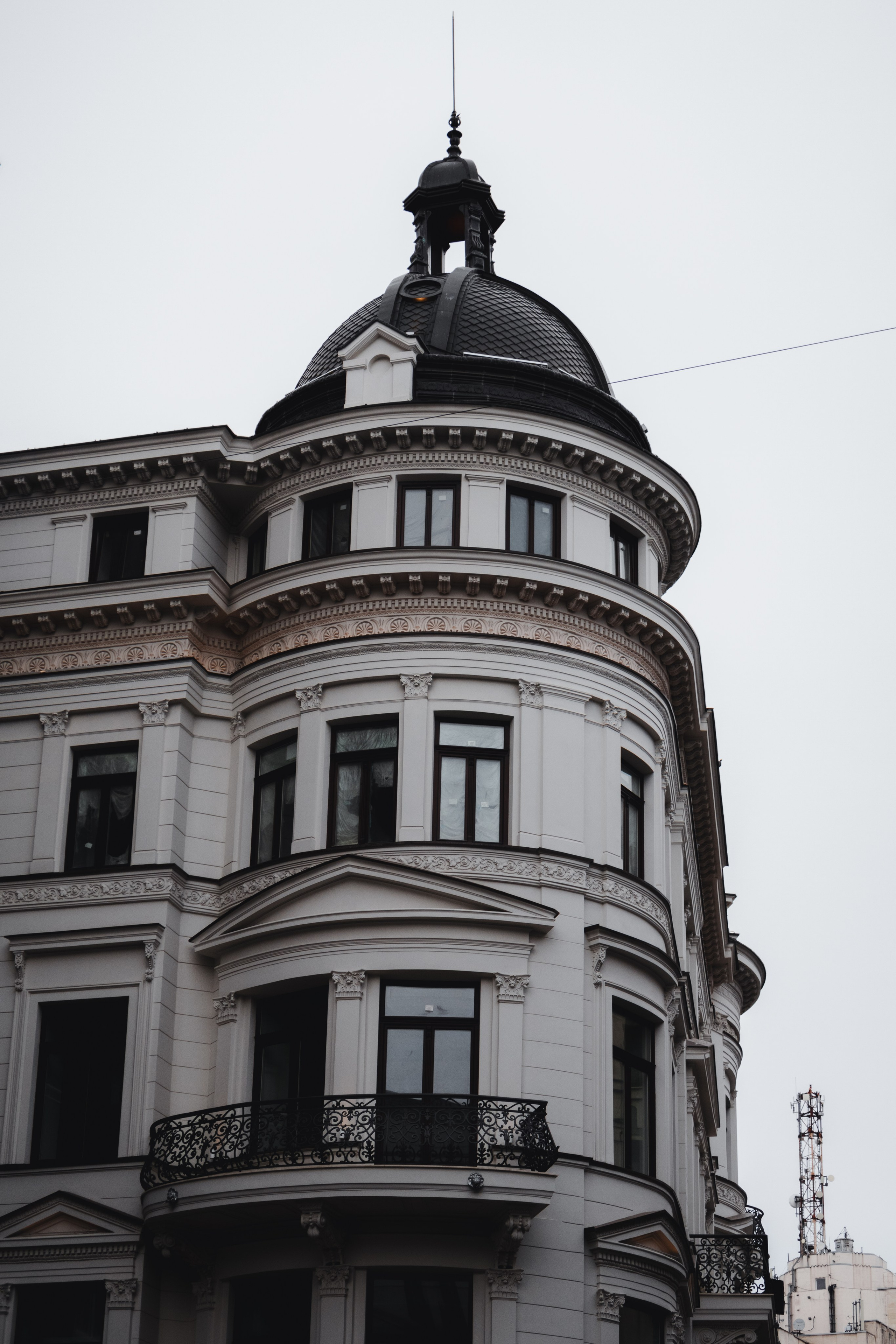Bucharest. Дизайнер и Фотограф в Кишинёве Бусуйок Станислав