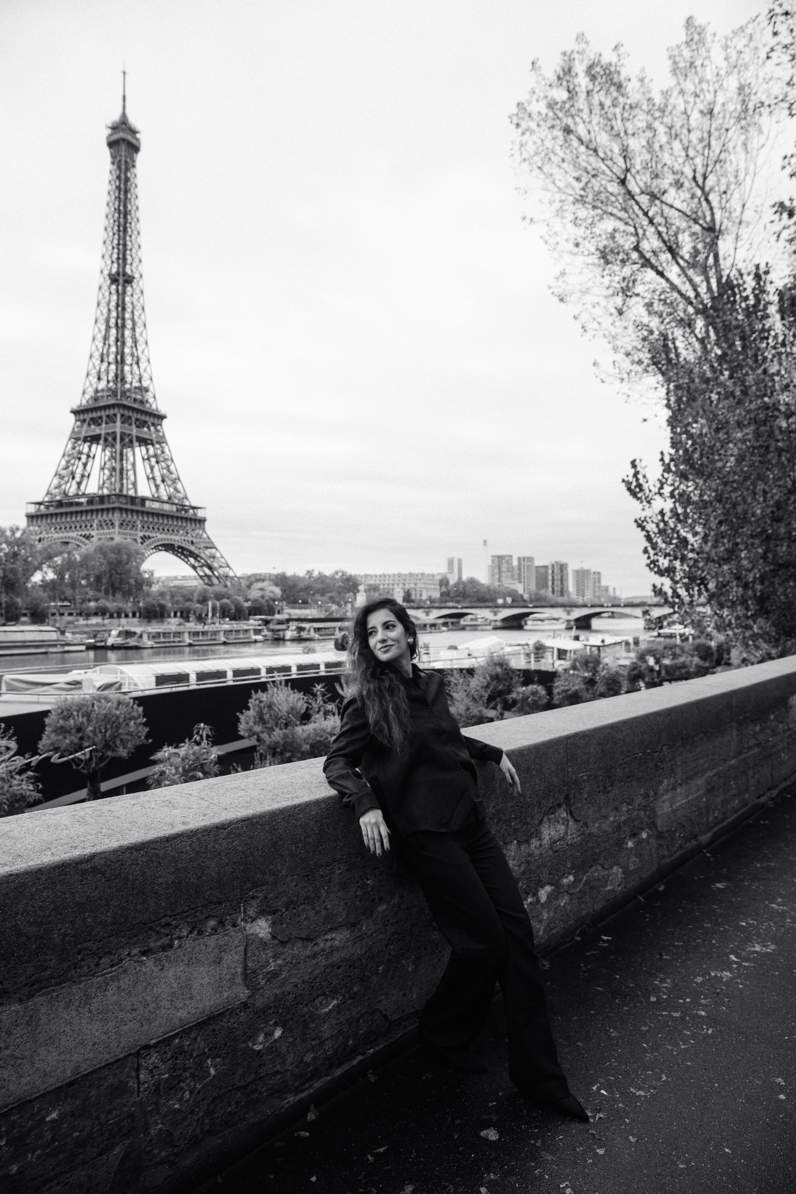 Yvonne. Paris Wedding Photographer