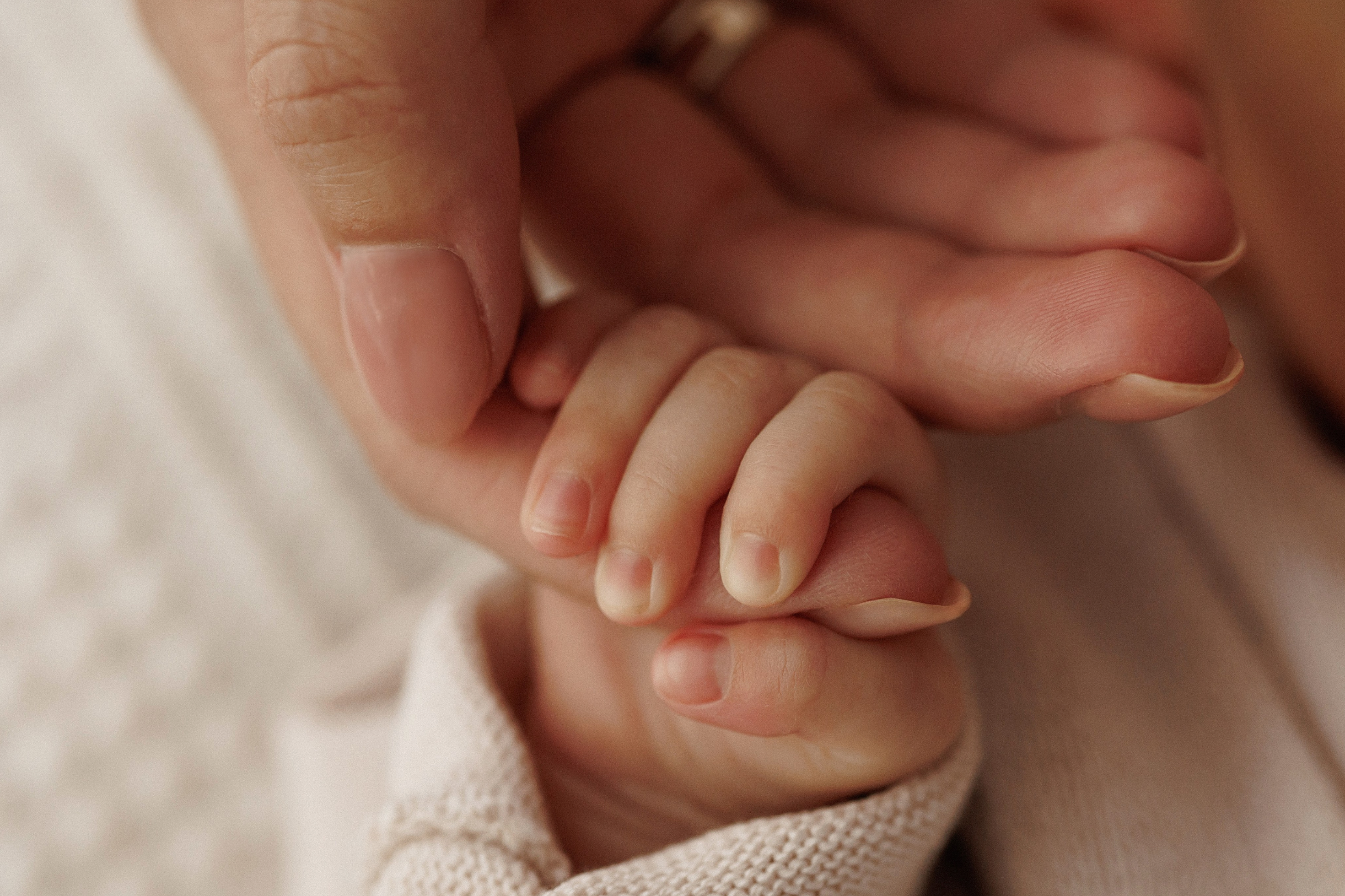 MATERNITY & NEWBORN professional Photography by Irene Chaikeen. Irene Chaikeen | Maternity and newborn photoshoot in Essex/London