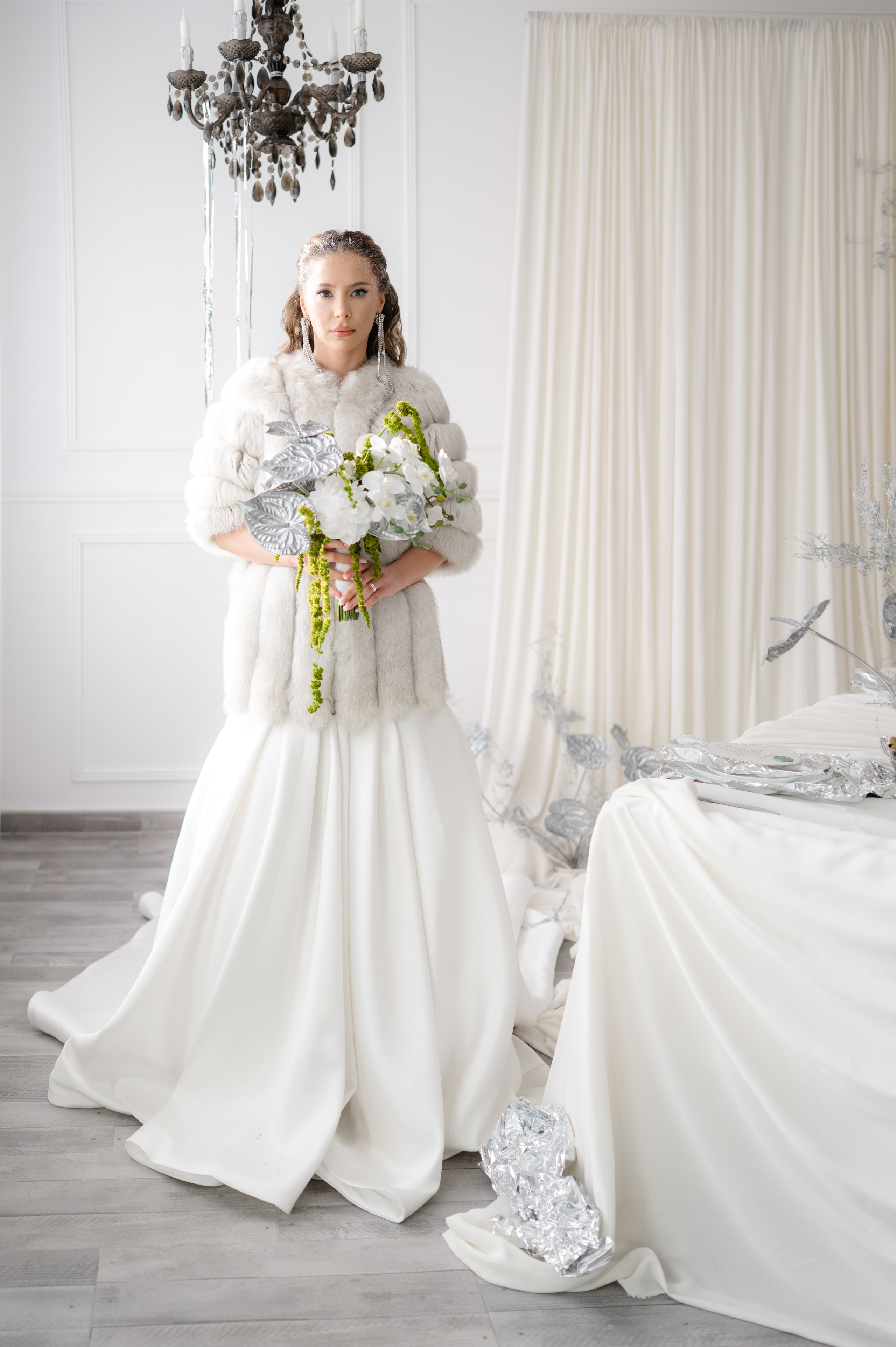 Bride with a concept silver Chrome. Alexandra Hanu Photographer