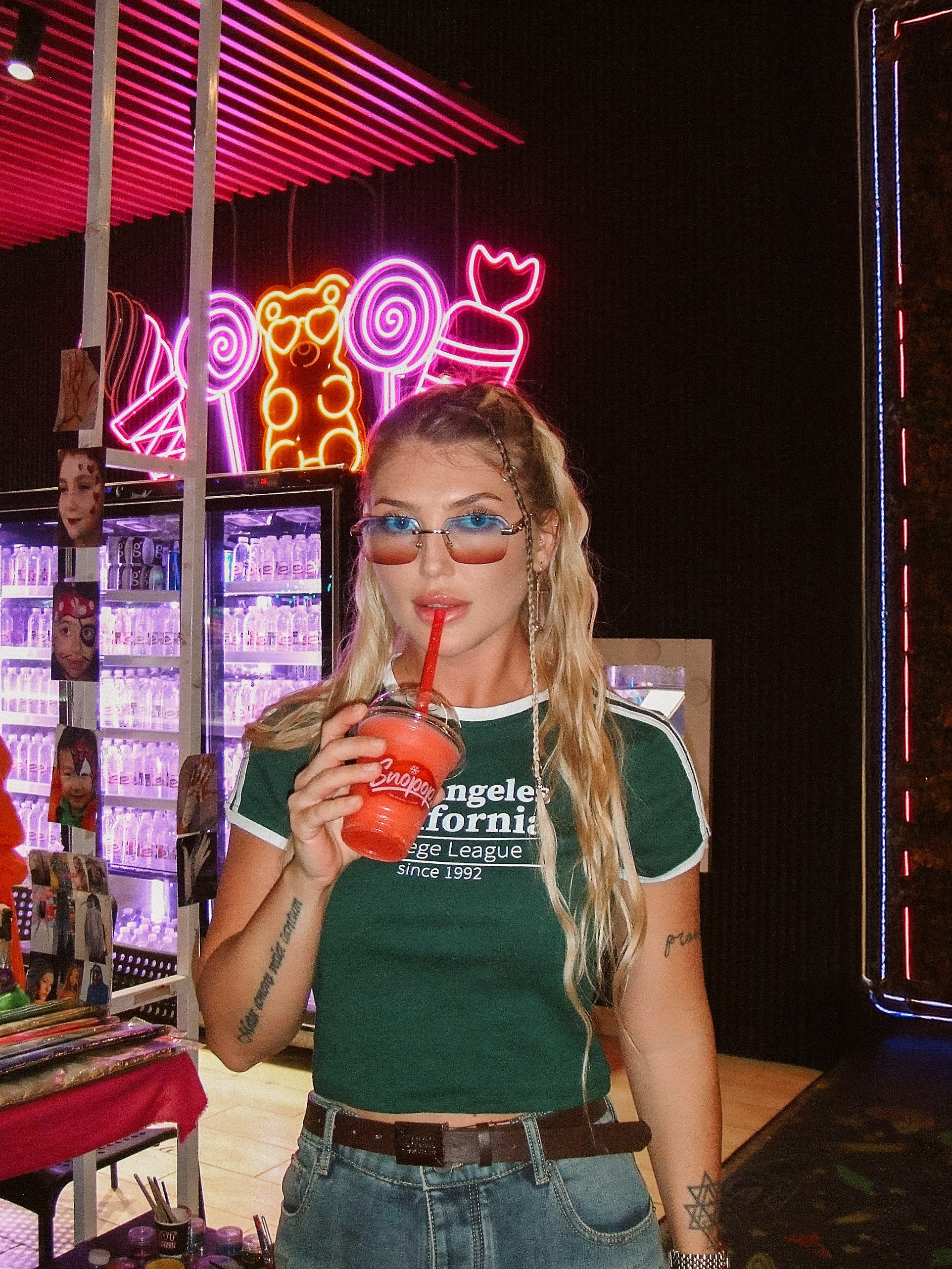 Vika — 2000s Vibe “Game Zone”. Veronika Basova | Photographer | Cinematic & Magazine | Amman, Jordan