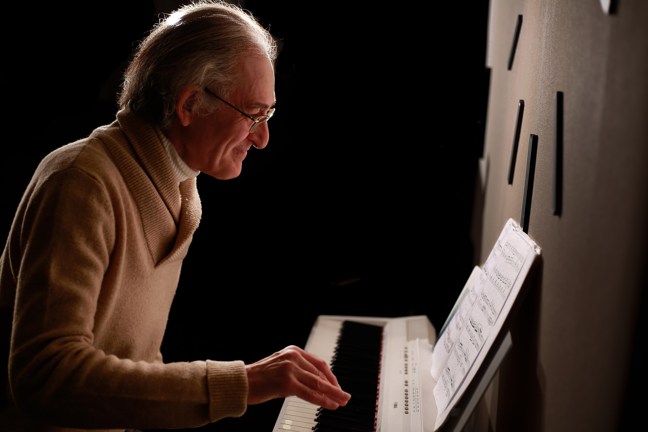 Aleksander Pustovit. Portret photographer in Switzerland Artur Magpie