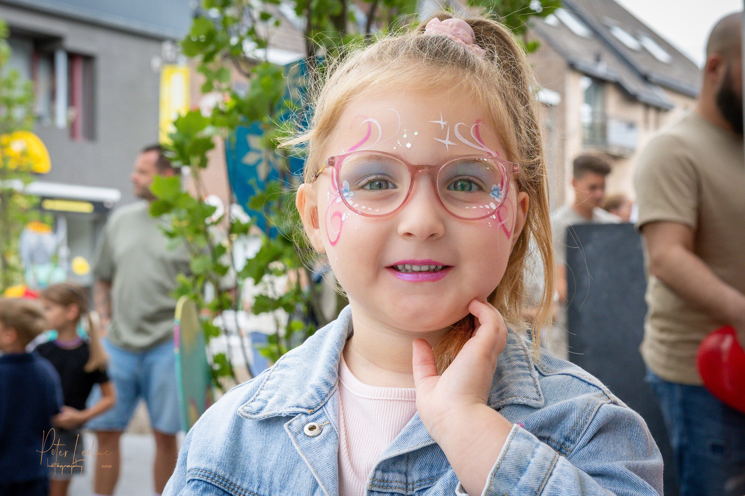 Lachfestival Houthalen-Helchteren. Peter Leduc is een passionele hobbyfotograaf uit België, gespecialiseerd in creatieve fotografie, visuele verhalen en unieke fotoprojecten