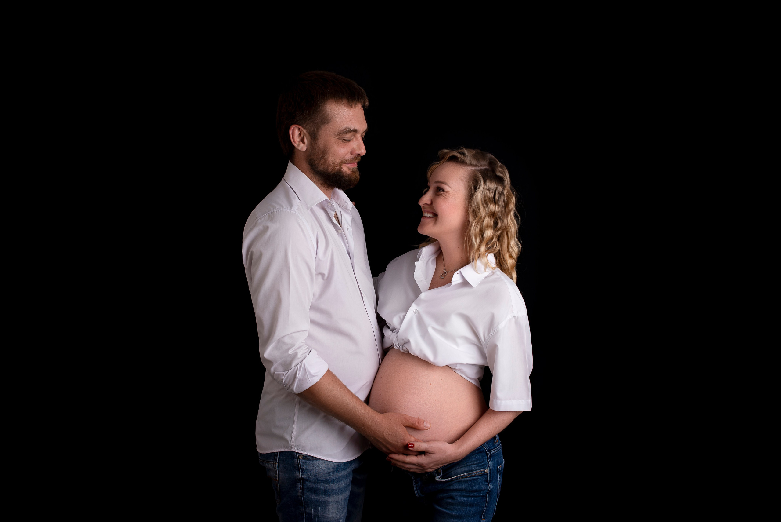 Babybauchshooting in Berlin – Elegant & Natürlich