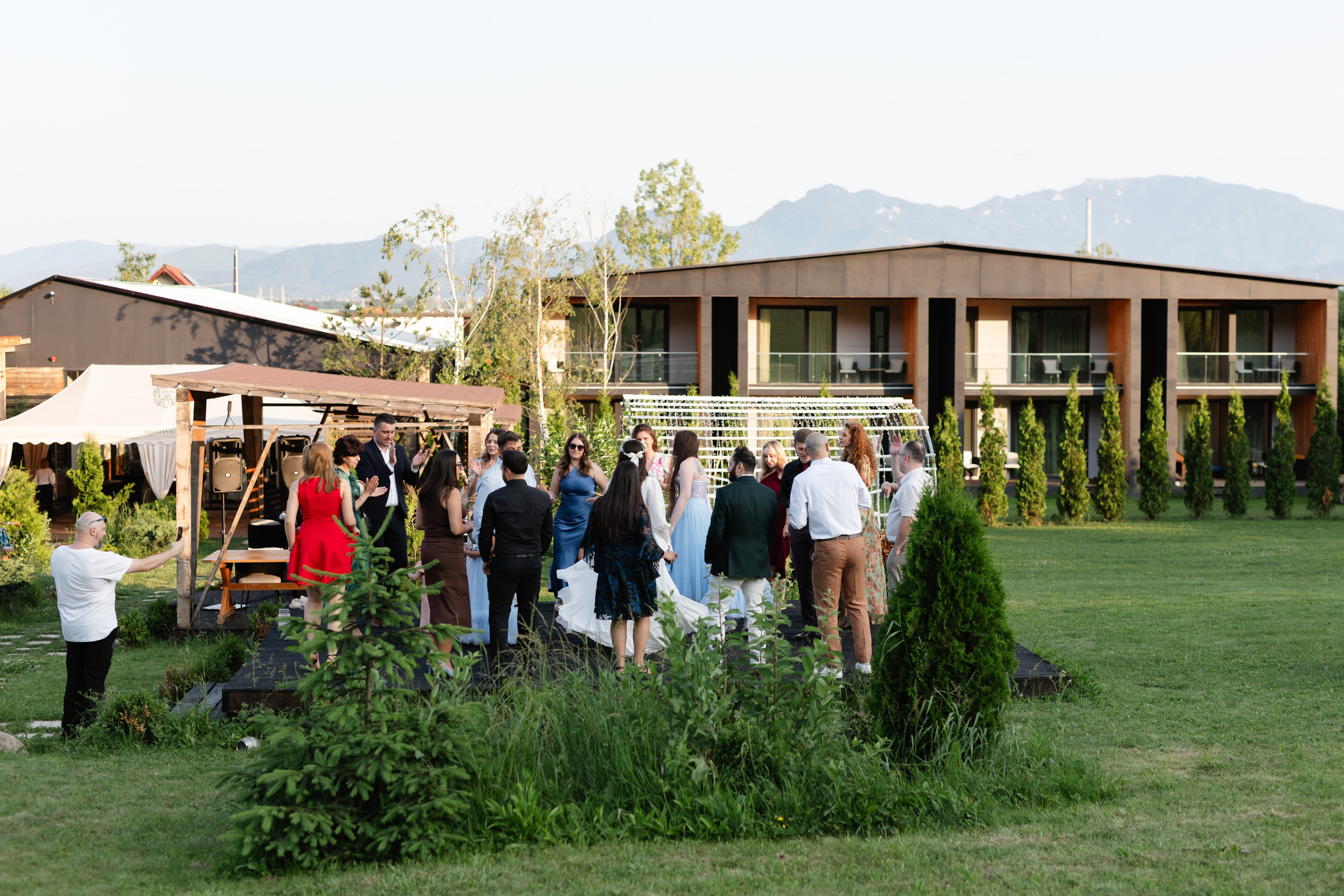 Flori & Cosmin. Main