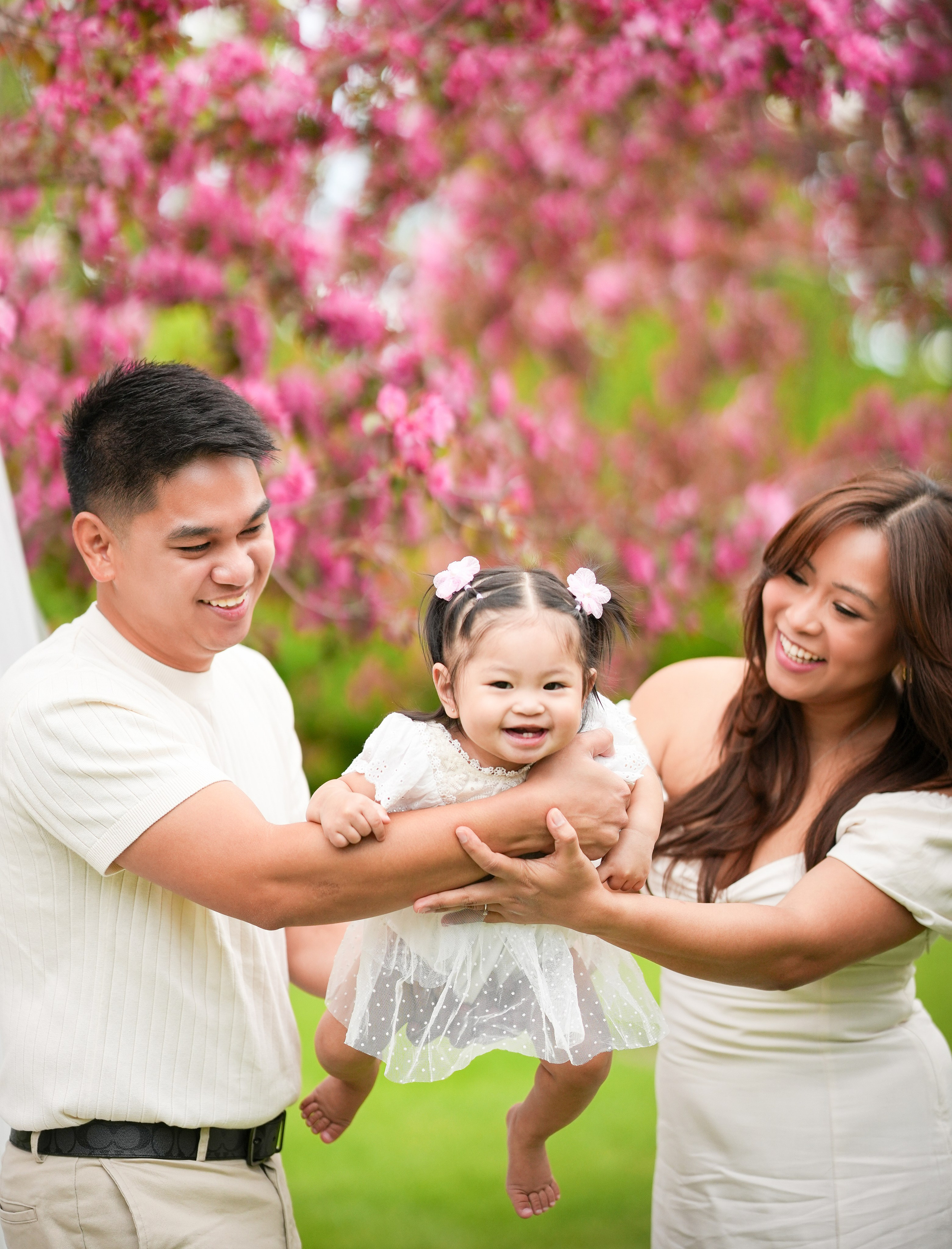 Spring Photo Day. Pashynska Photography | Calgary Wedding & Family Photographer