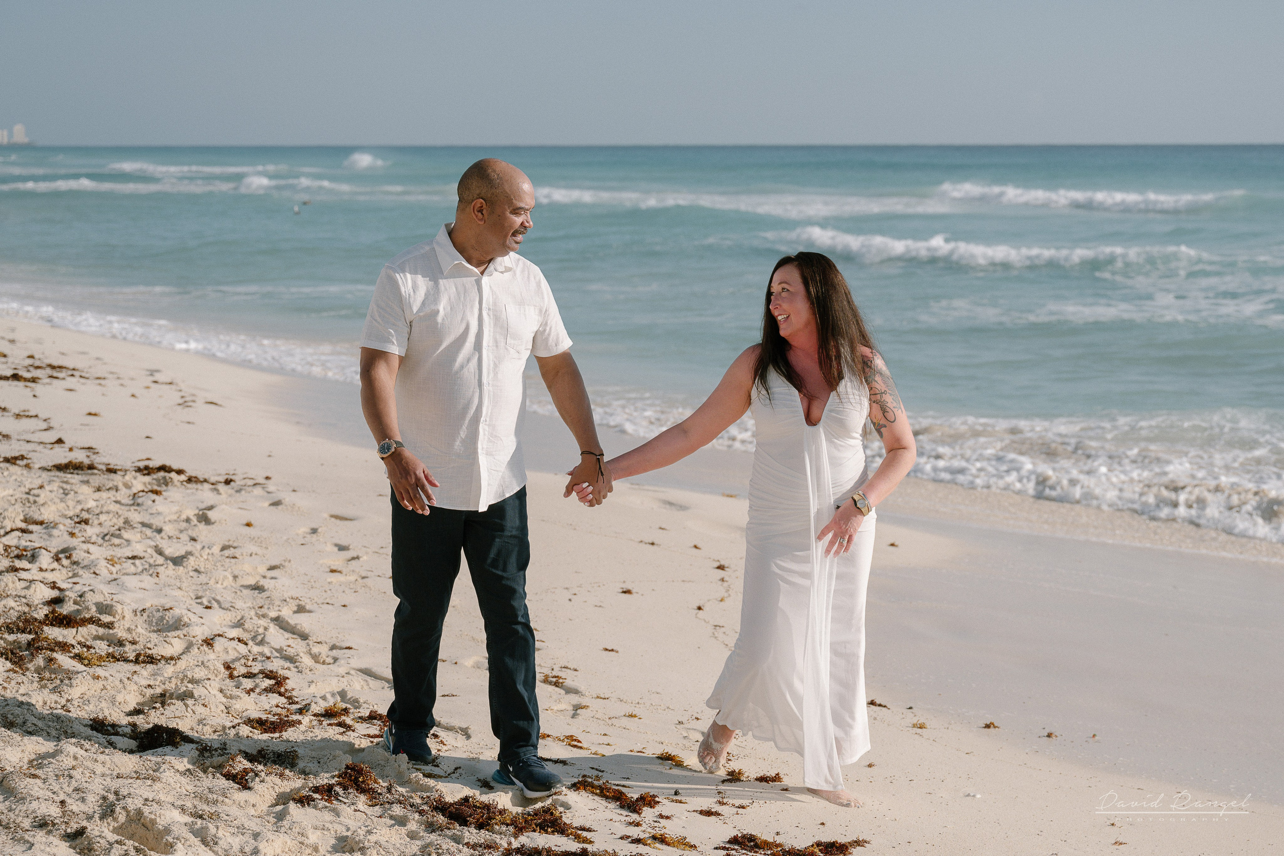 Gabi Guilliod — Family Session — Playa Delfines. Destination wedding photographer based in Cancun and Riviera Maya with service worldwide