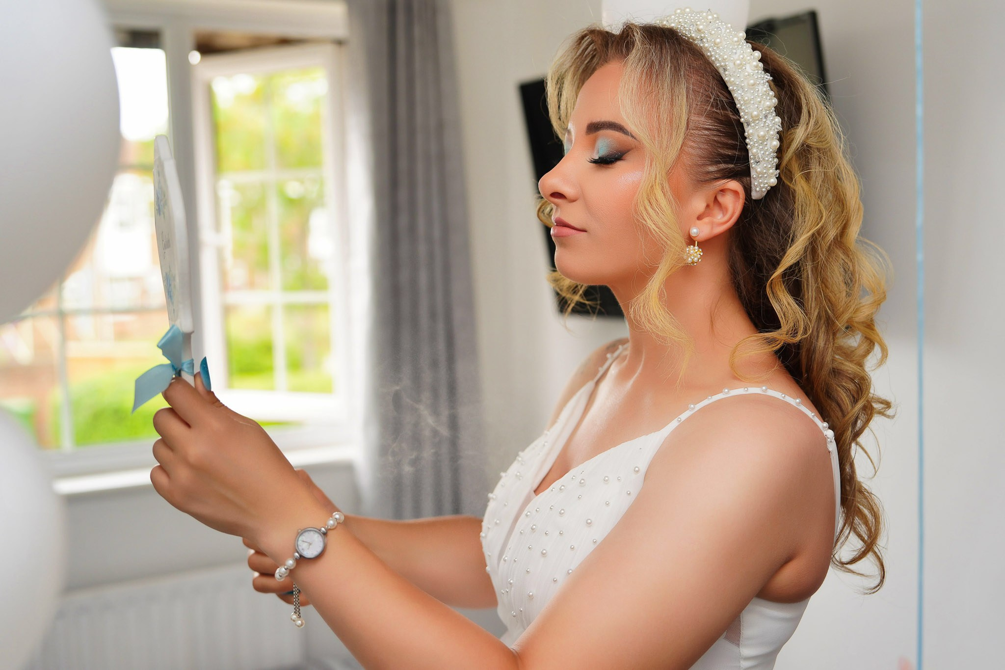 Book a wedding photographer and videographer in London. Wedding photographer in United Kingdom