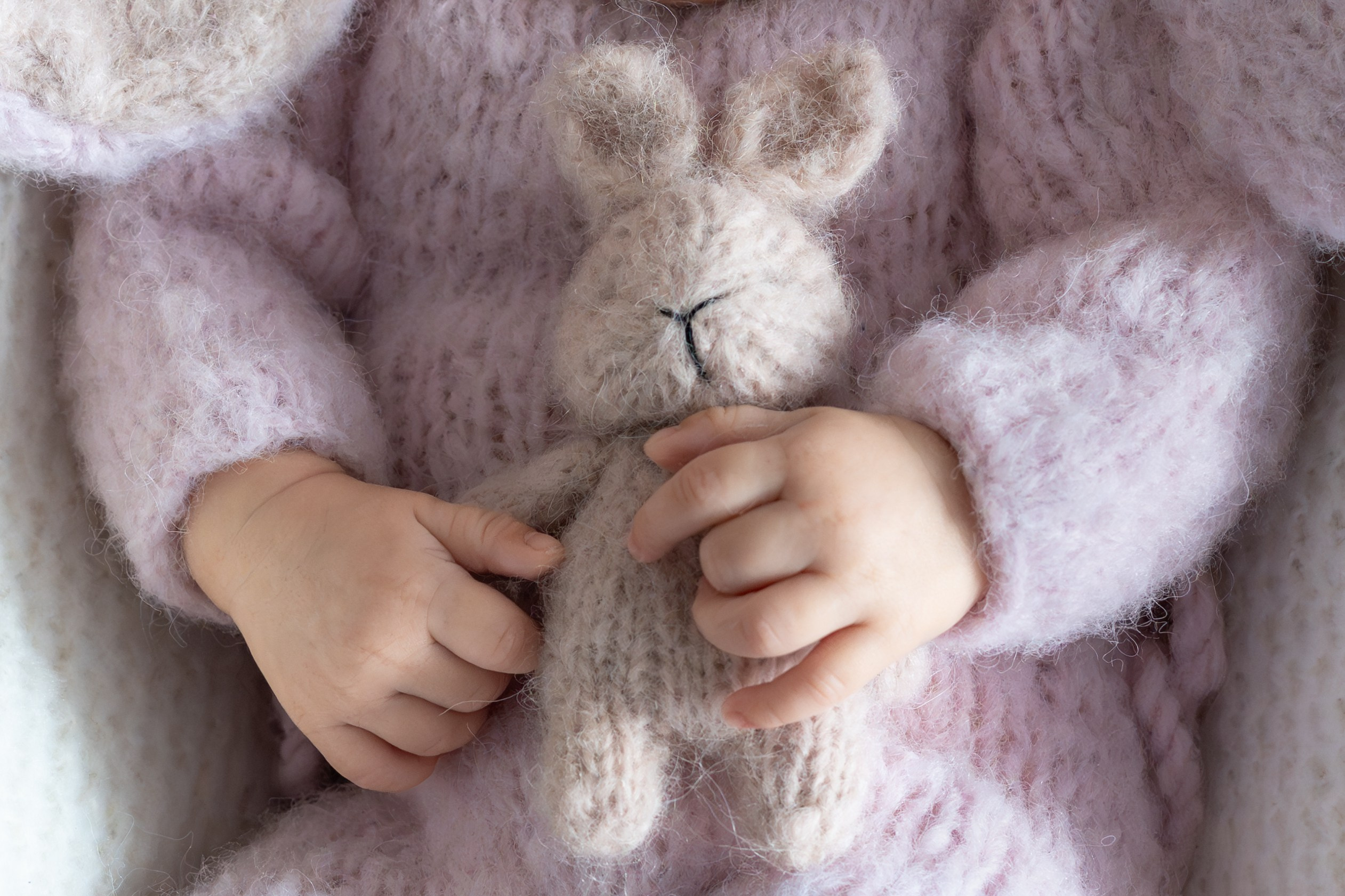 Newborn Photography. Portrait, Family & Lifestyle Photographer in Böblingen & Stuttgart | Ugon Photography