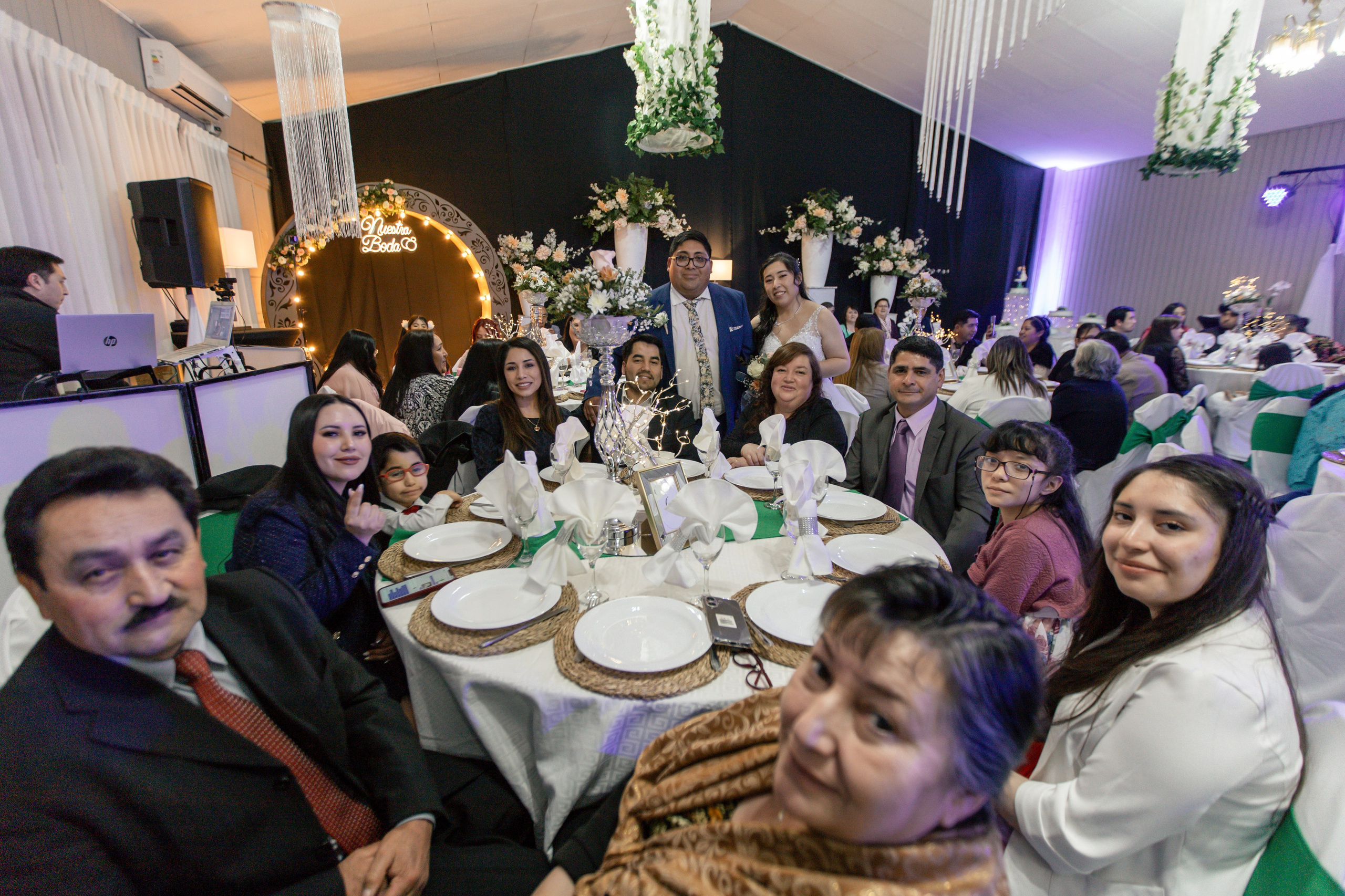 Johana y Edgar. Dinka & Emilio - El arte de preservar lo que no se repite