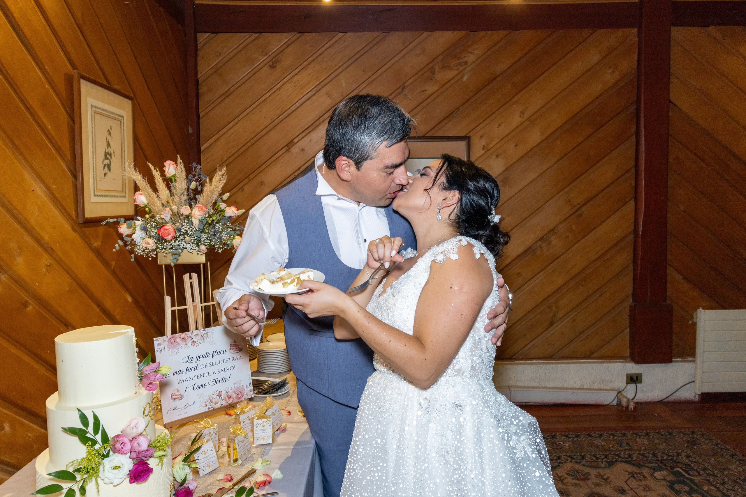 Katherin y Daniel. Dinka & Emilio - El arte de preservar lo que no se repite