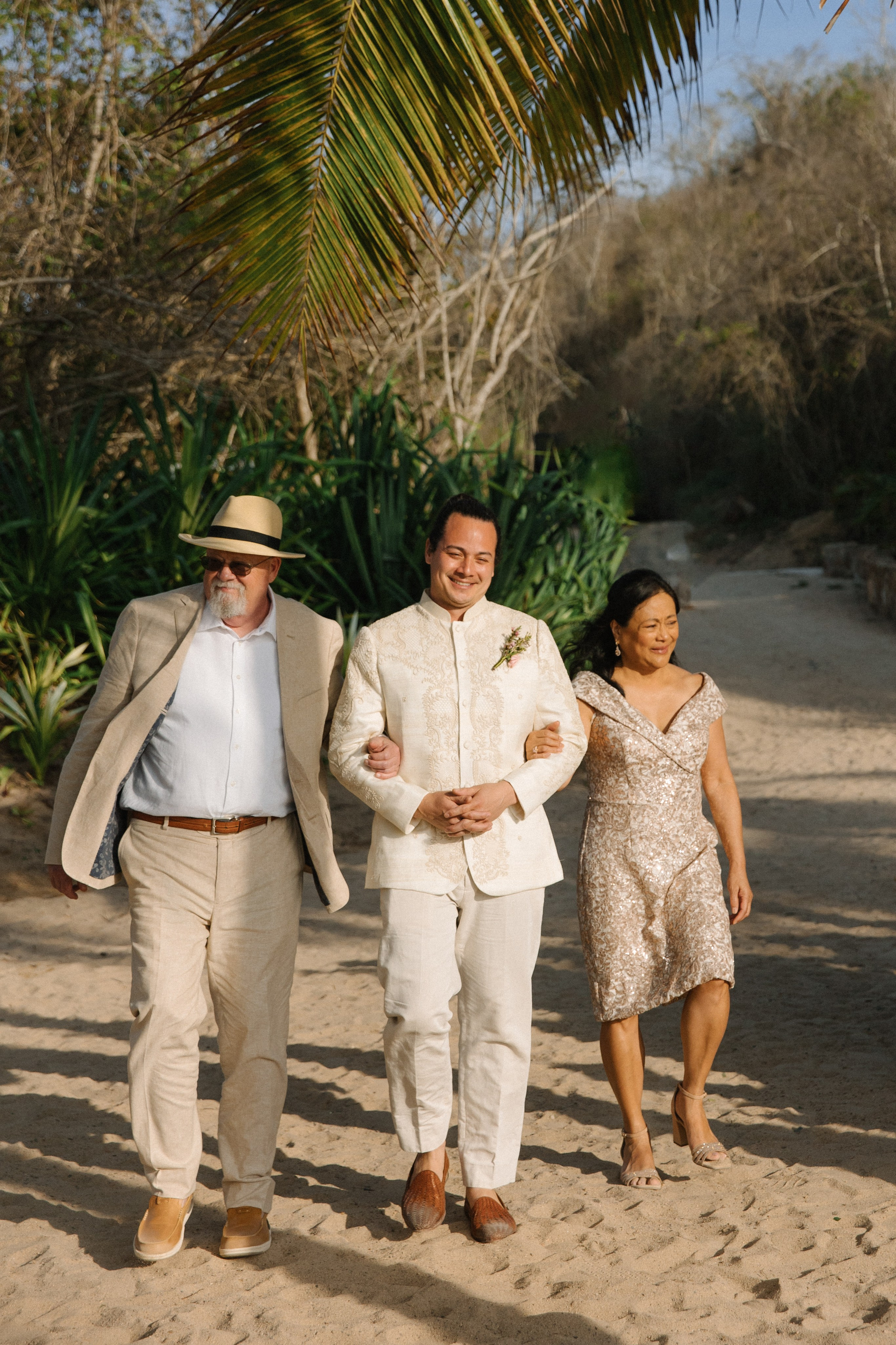 Playa Careyes, Casa Tauro. Wedding photographer Mexico Sayulita Puerto Vallarta Punta Mita Cabo