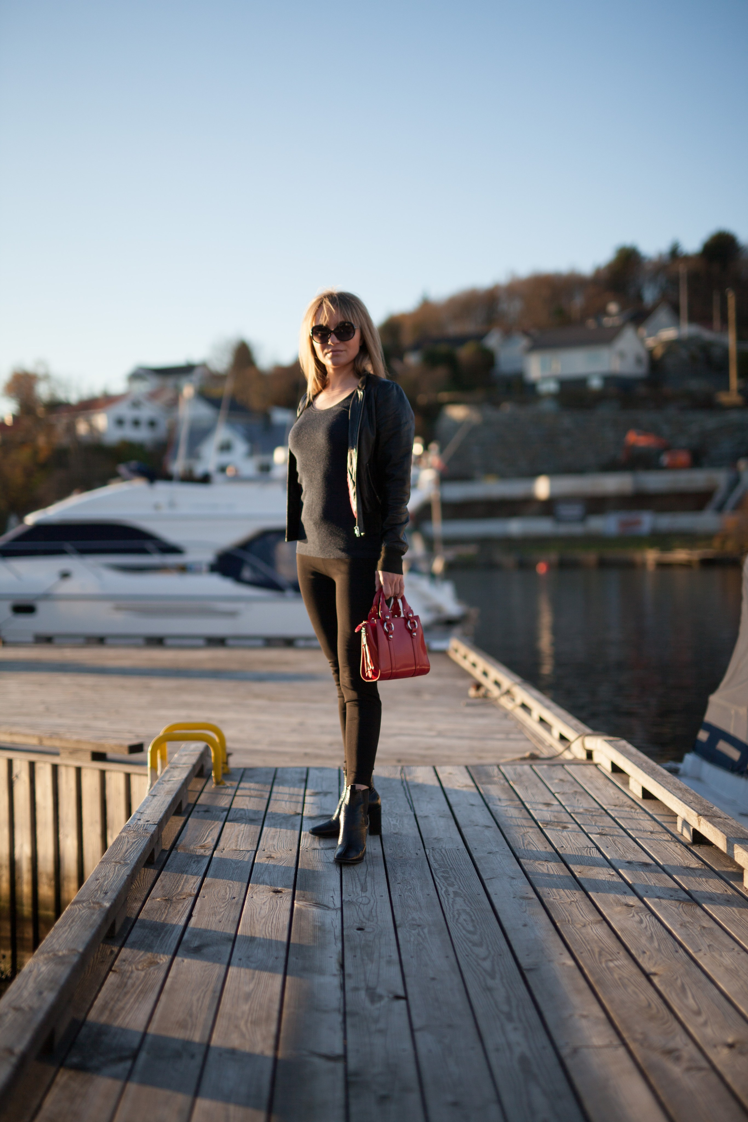 Autumn pears. Family and real state photographer in Haugesund Dina Vikra