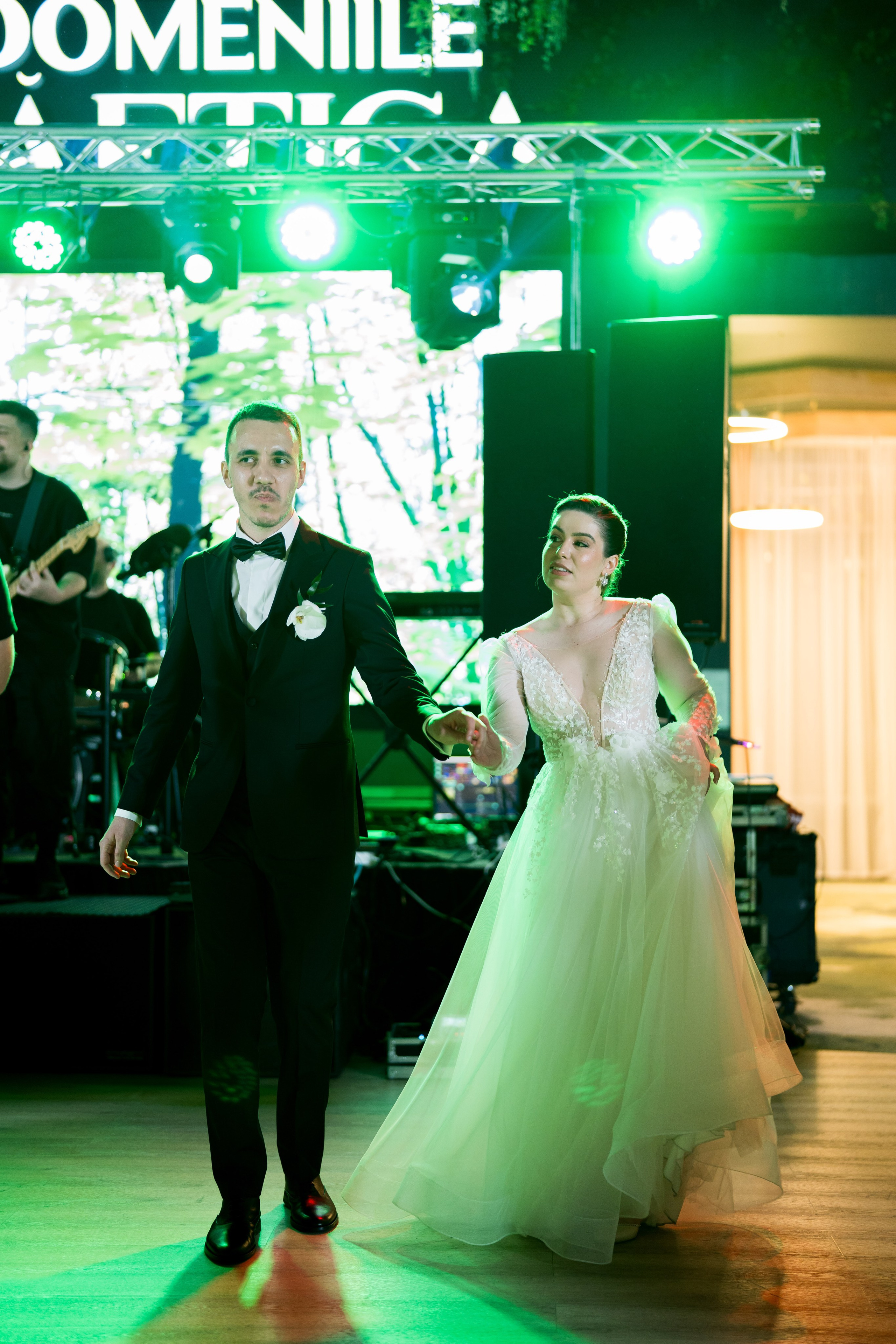 PARTY. Gabriel Florea — Fotograf nuntă București