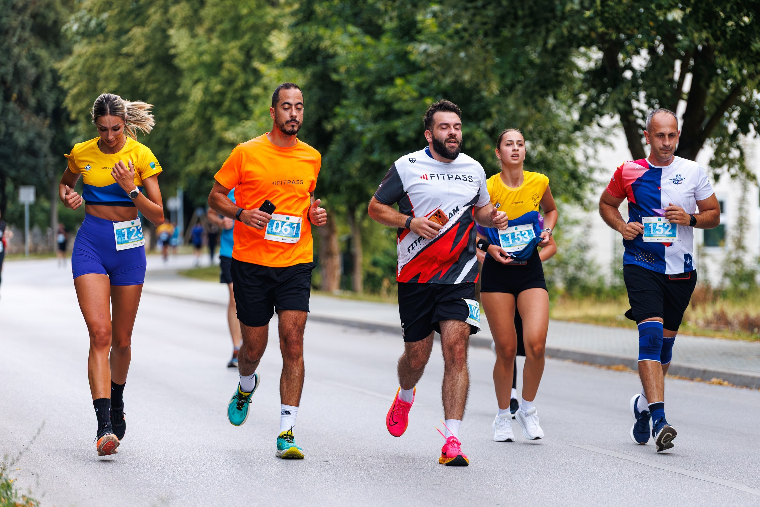 Rekreativci i sportisti na utrci 5K Hadžići.
