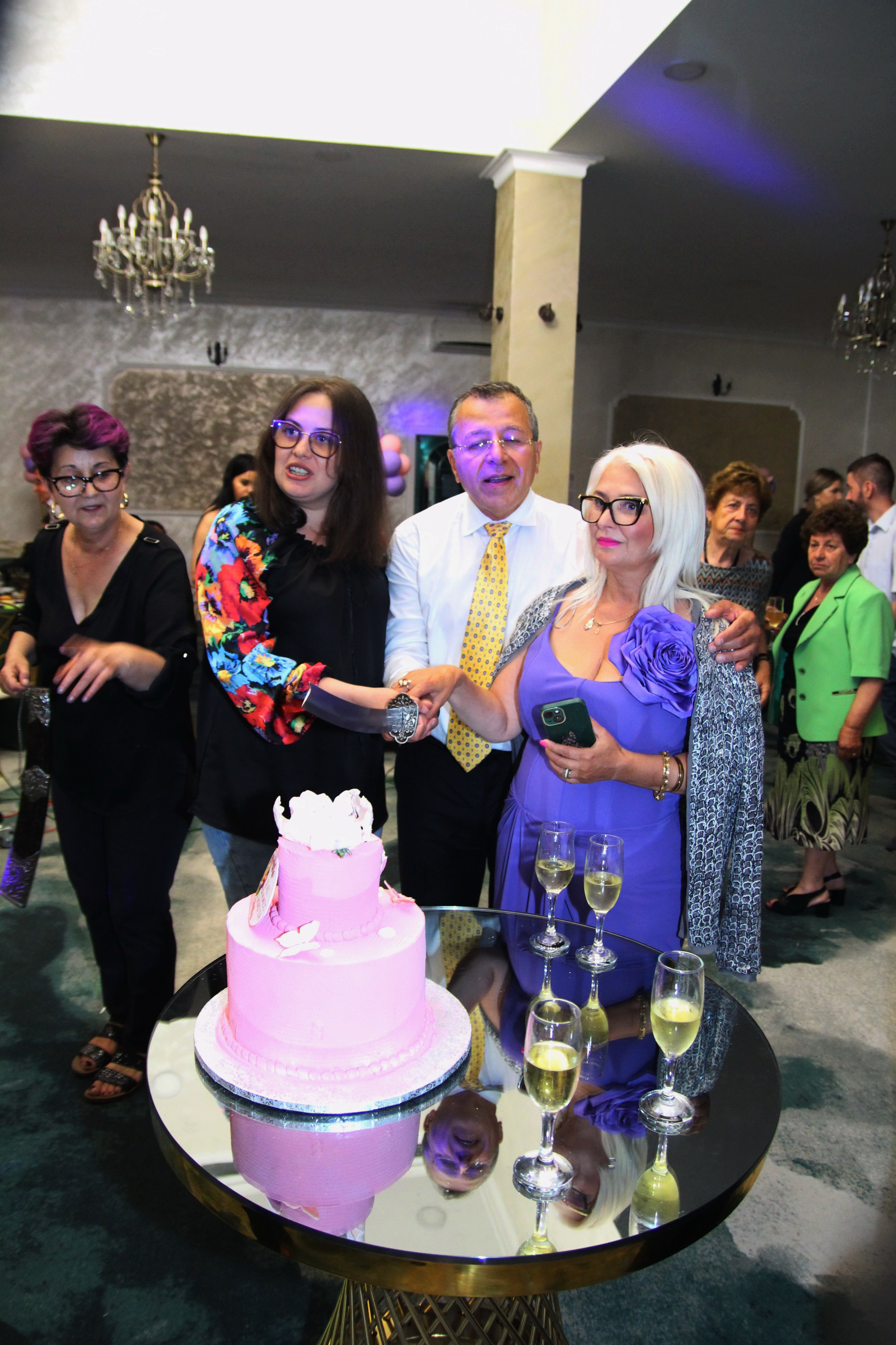 BYZO MEDIA. PETRU BYZO - family and children photographer in ROMANIA