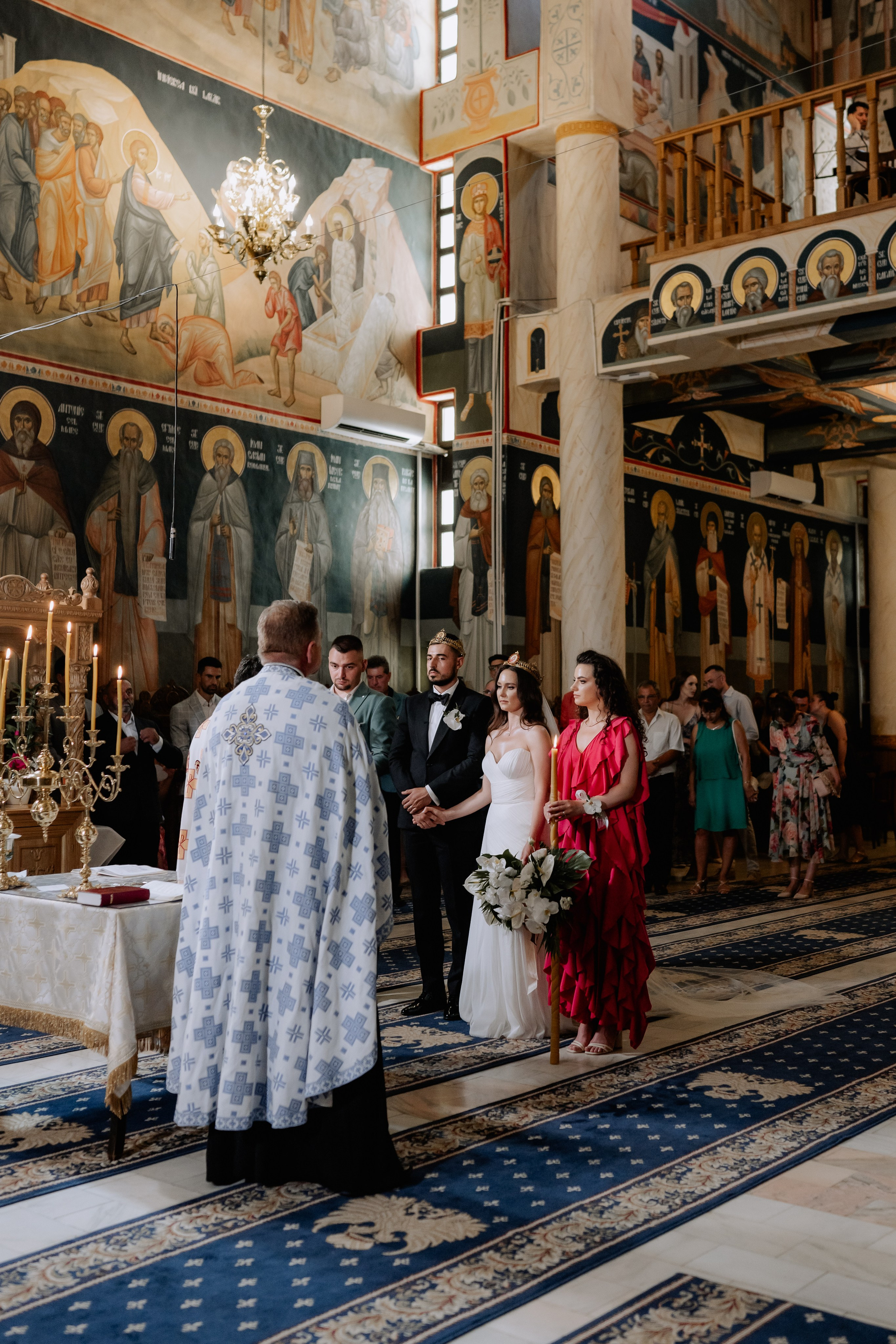 Cununie civila in aer liber , artificii de zi colorate , decor nunta , nunta la Hotel Traian. Proud Vision Weddings | Wedding Photography & Film — Servicii profesionale Foto Video Nunta Iasi