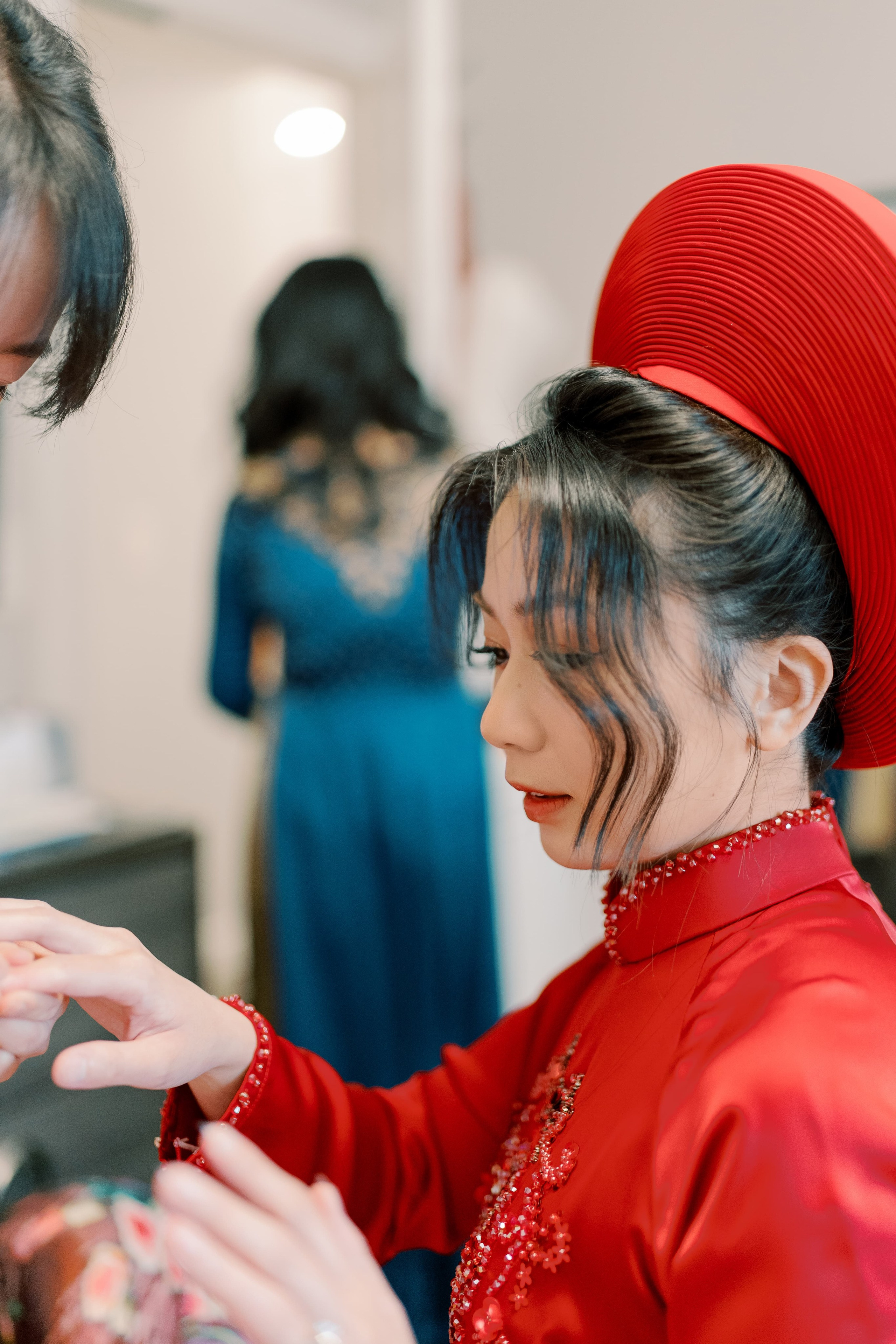 Vietnamese Tea Ceremony. Bellevue, WA. July 2024. EVAN ARISTOV WEDDING PHOTOGRAPHY — Seattle Wedding Photographer