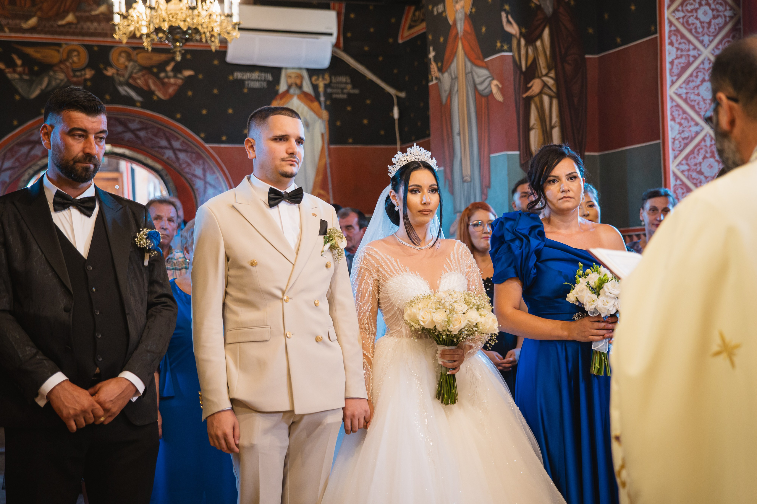 Bella & Adi. Foto Studio — Fotograf de evenimente, nunti, botezuri, portrete