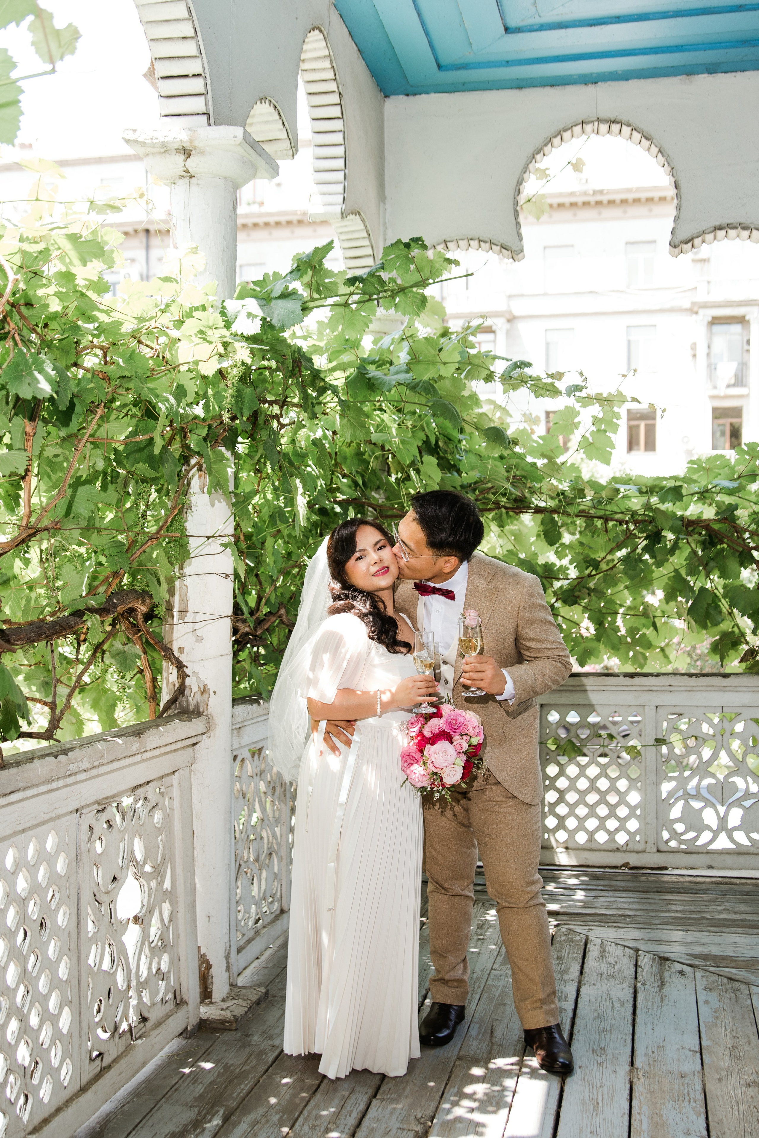 Wedding Photographer for Philippines Couples in Georgia. Destination Wedding Photographers in Georgia, Armenia. Maks Kovalenko and Lara Tatosyan. Wedding videographer