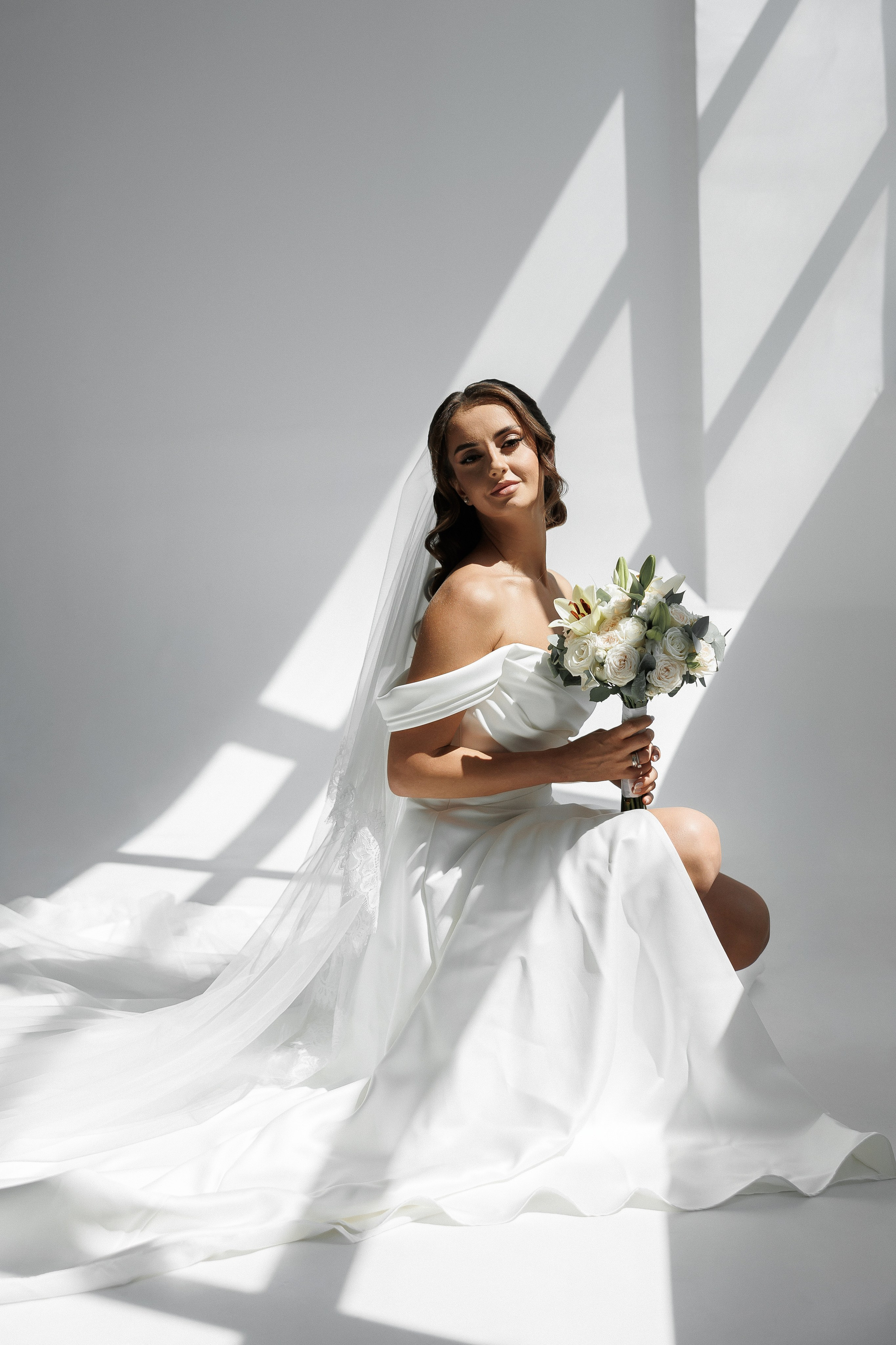 Eugen & Livia — Grand Elysee — Wedding Day. Servicii Foto și Video 067188353